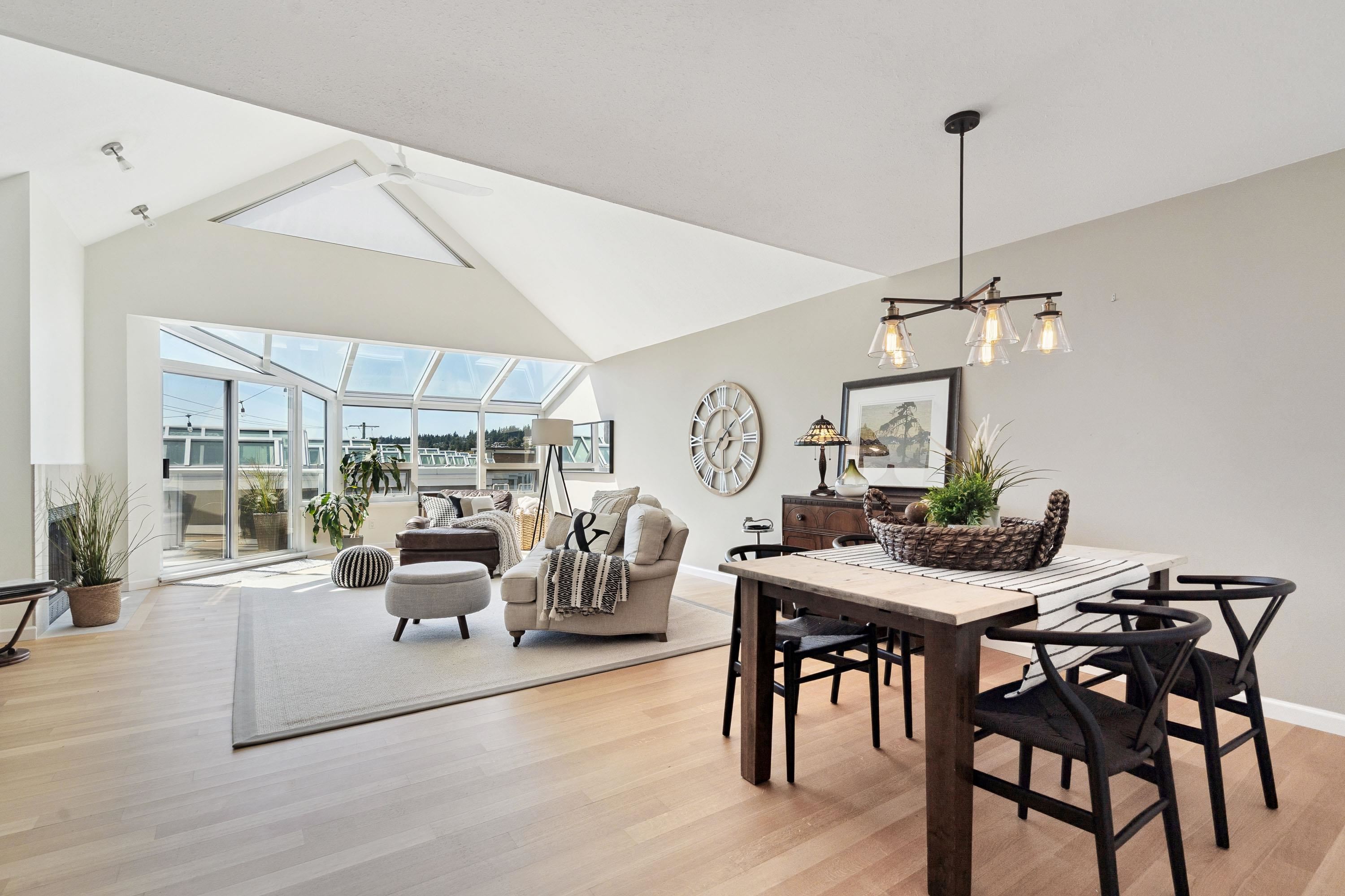 1107 ELM STREET, White Rock BC V4B 1C1, R3102729, BC,