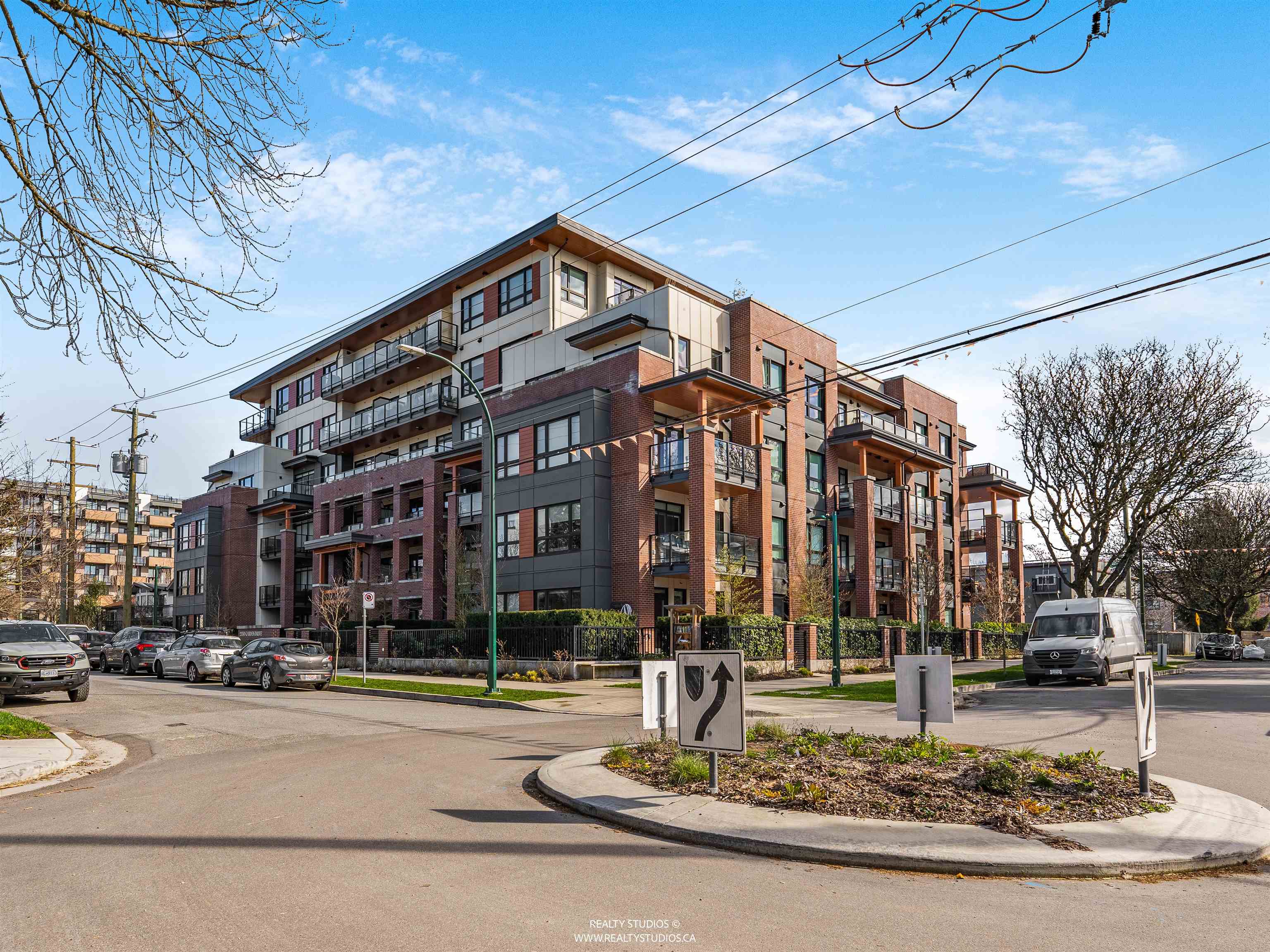 409 2550 GARDEN DRIVE, R3102795, BC,