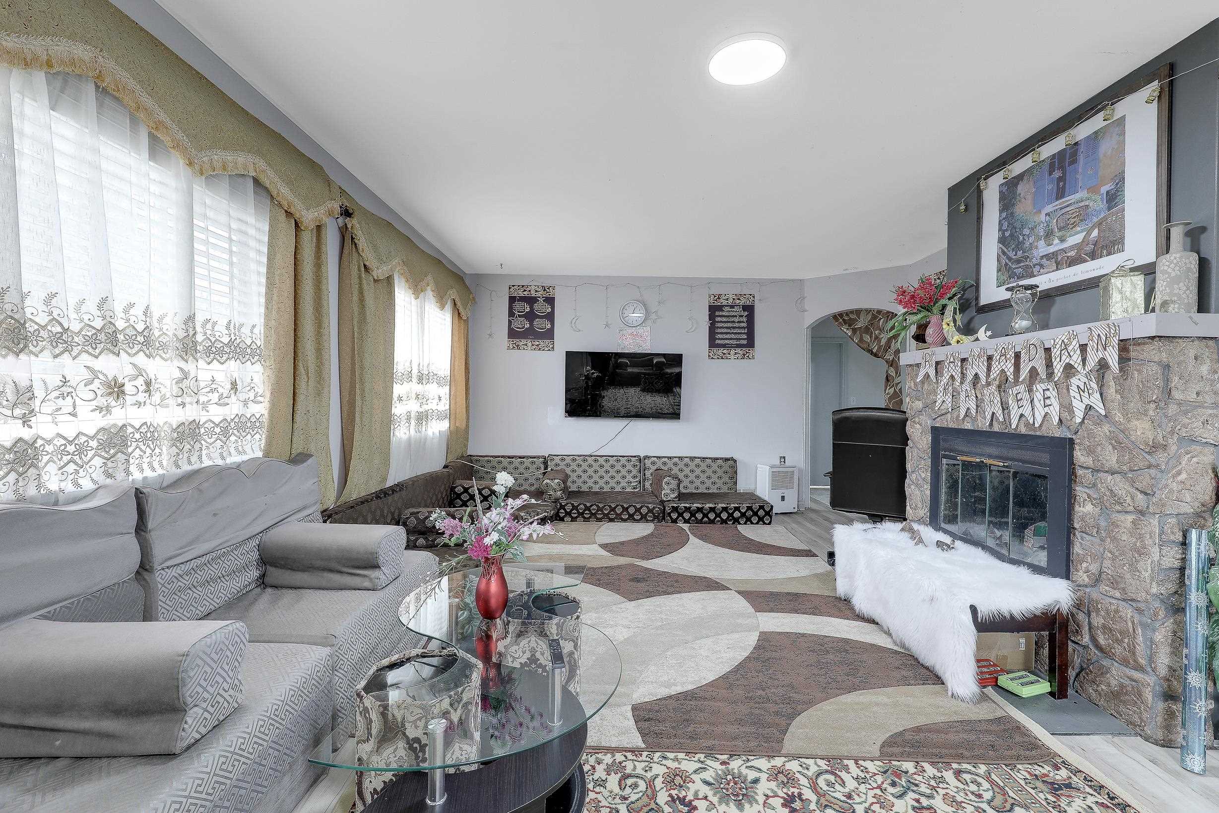 10080 143 STREET, Surrey BC V3T 4S8, R3102826, BC,