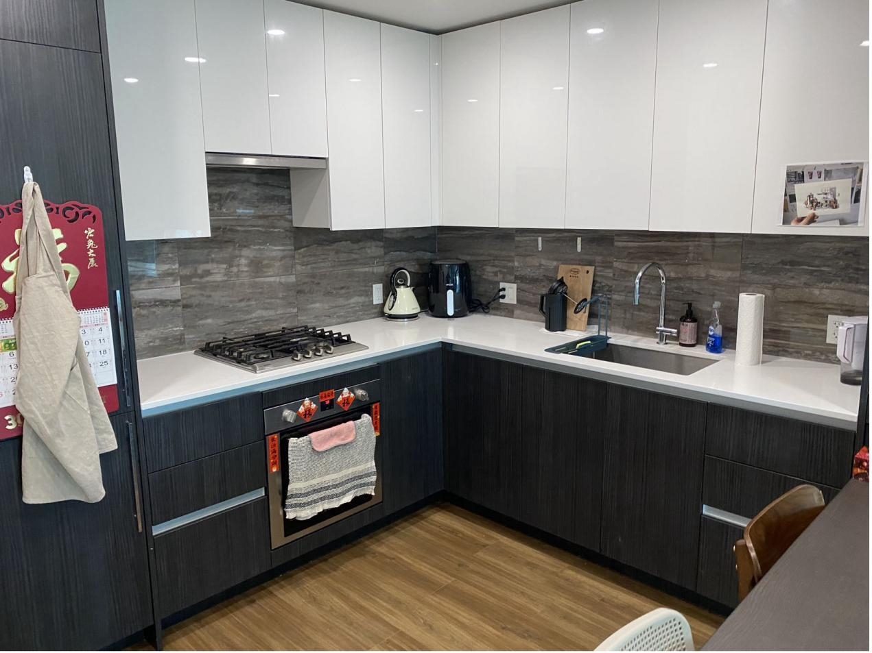 1888 GILMORE AVENUE, Burnaby BC V5C 4T4, R3102856, BC,