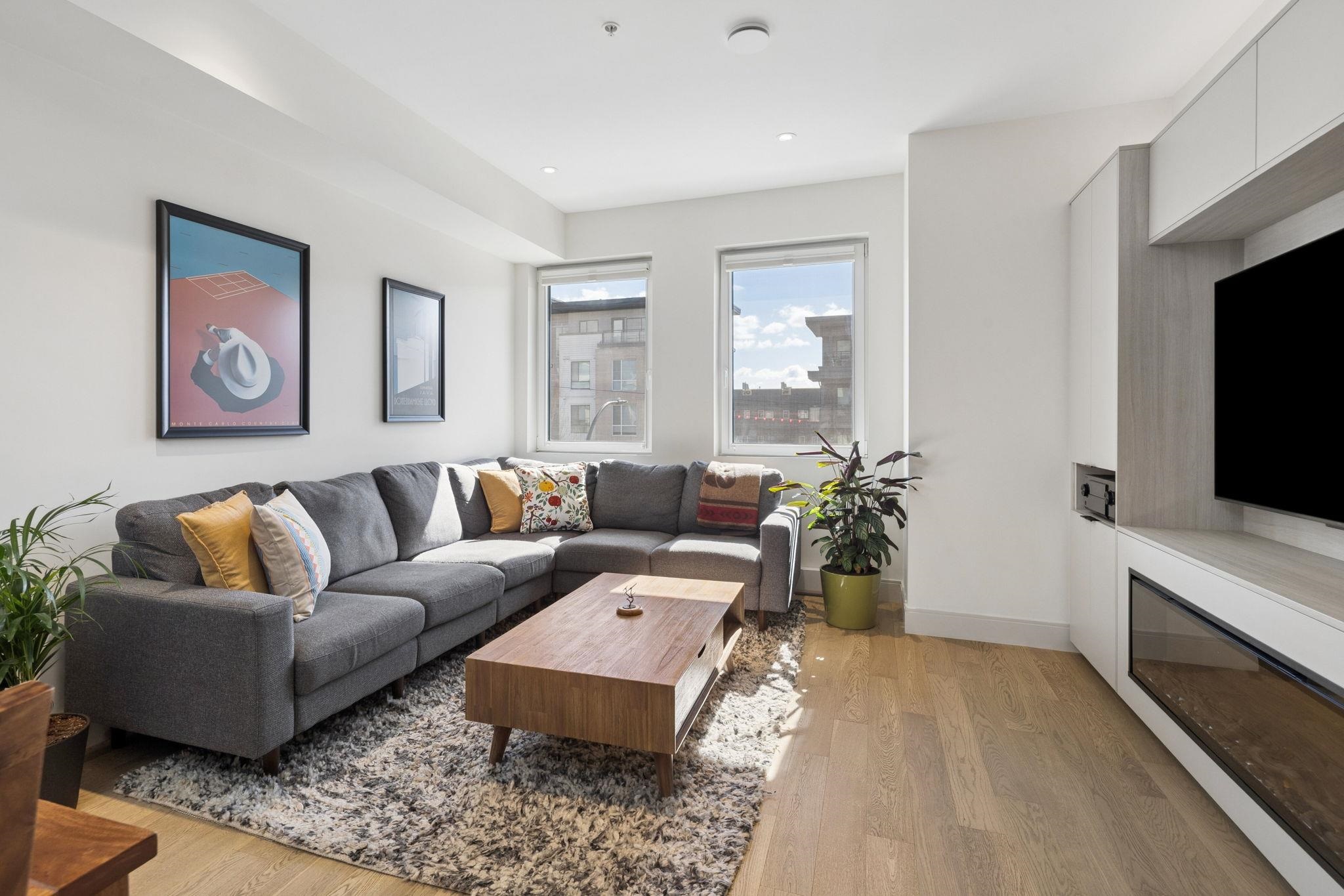 2 632 3RD STREET, R3102862, BC,