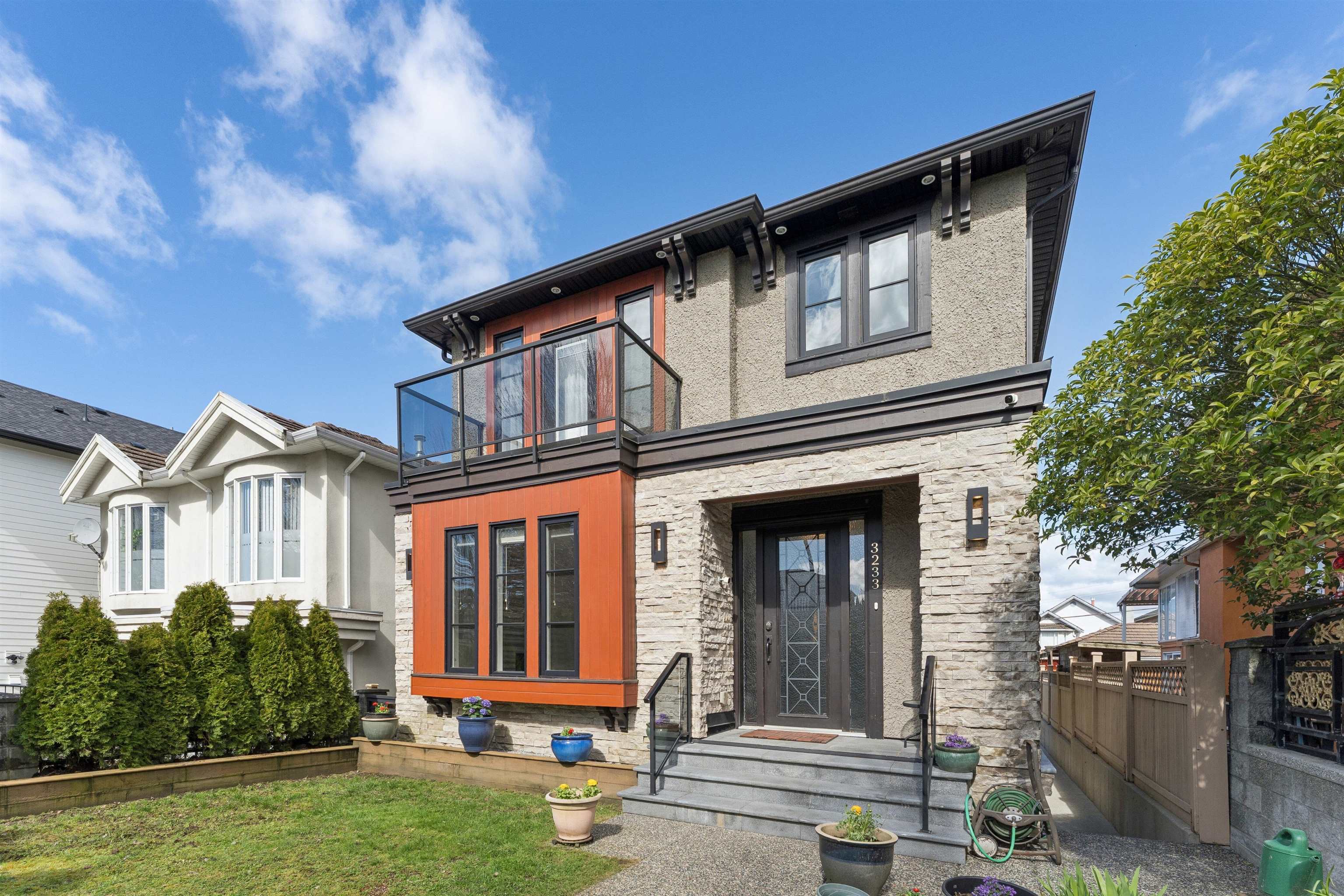 3233 GRANT STREET, Vancouver BC V5K 3J1, R3102908, BC,