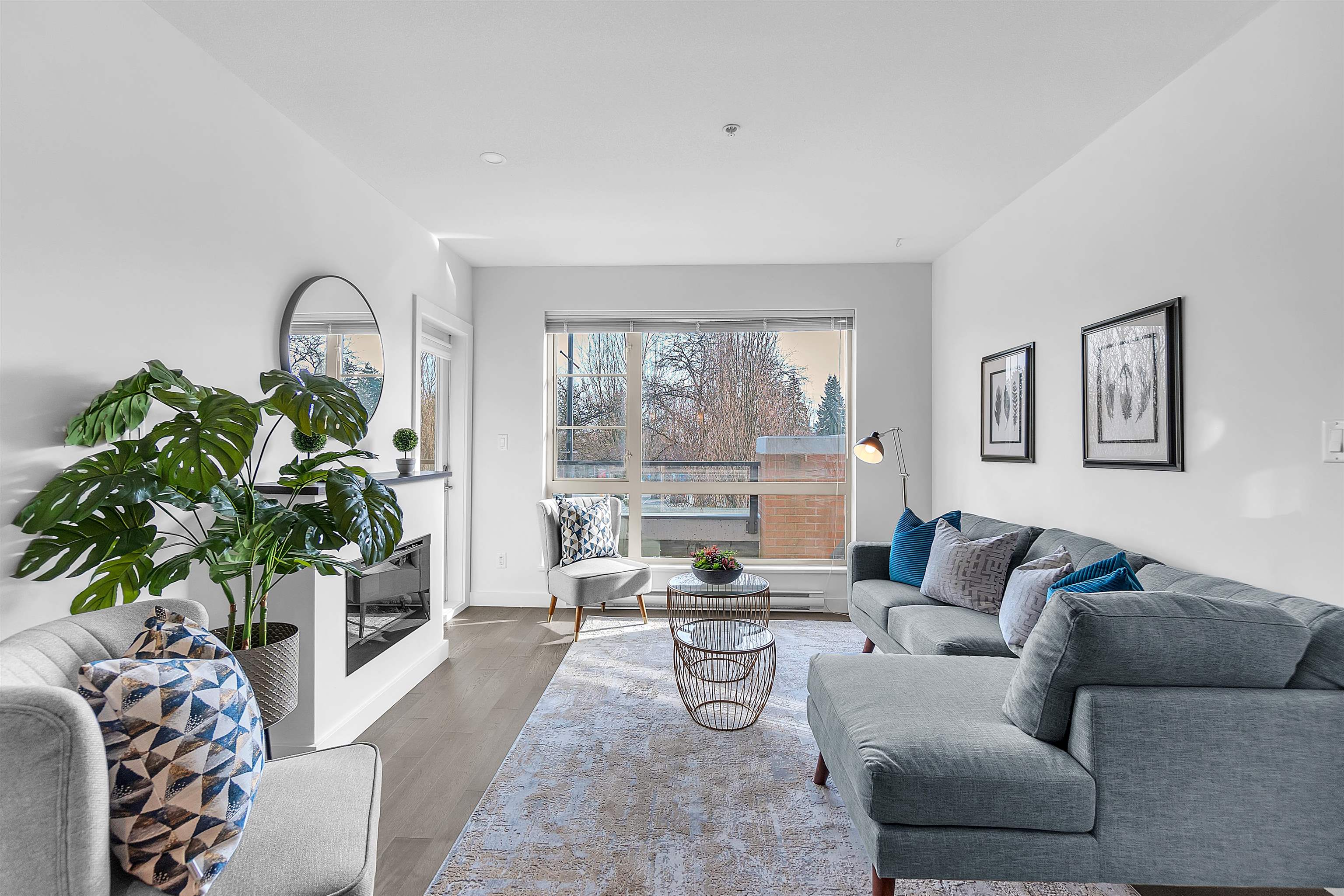 202 1330 MARINE DRIVE, R3102940, BC,