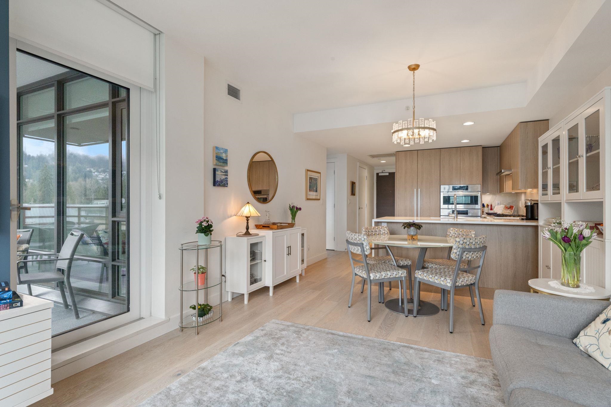 402 2738 LIBRARY LANE, R3102953, BC,