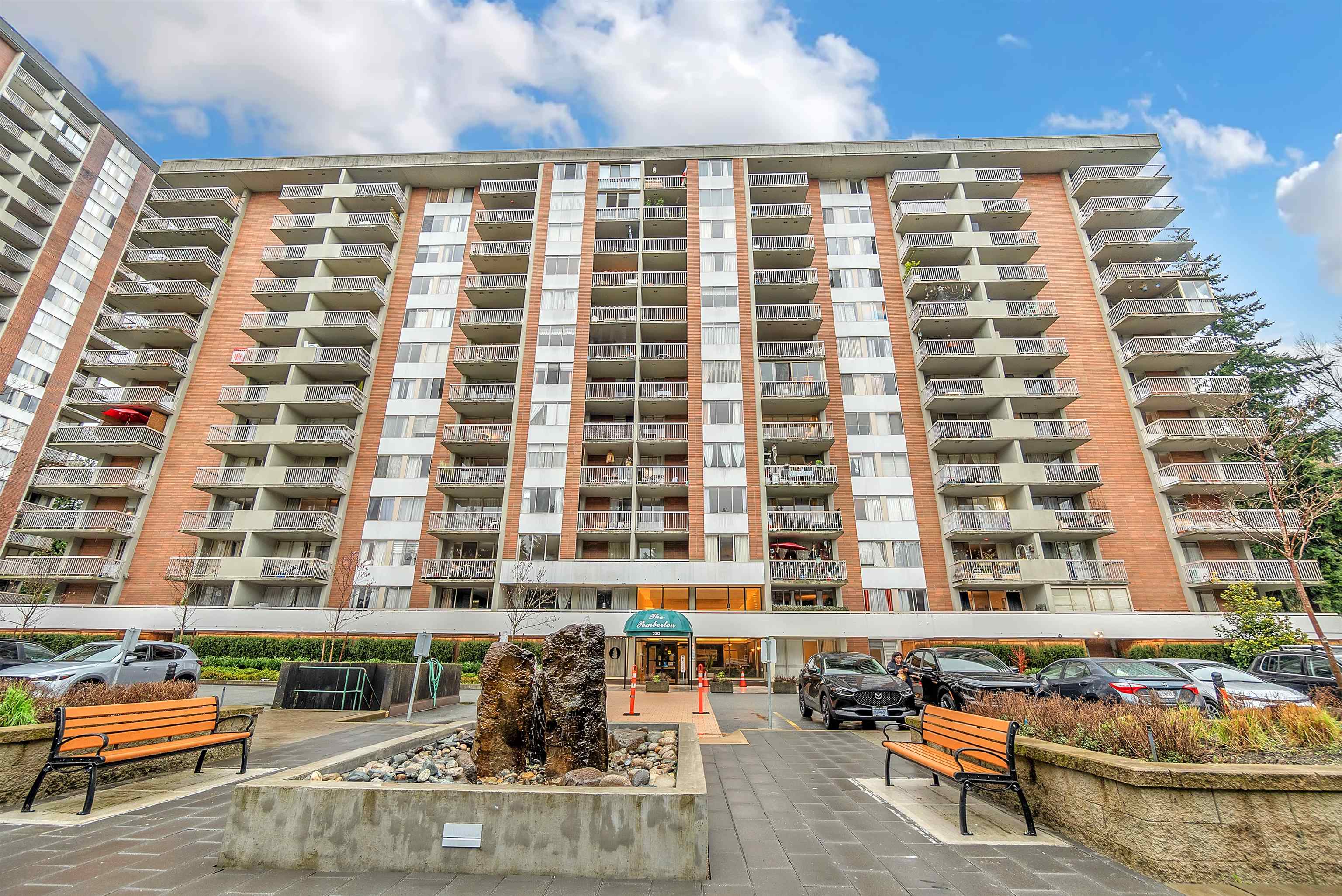 716 2012 FULLERTON AVENUE, R3102957, BC,