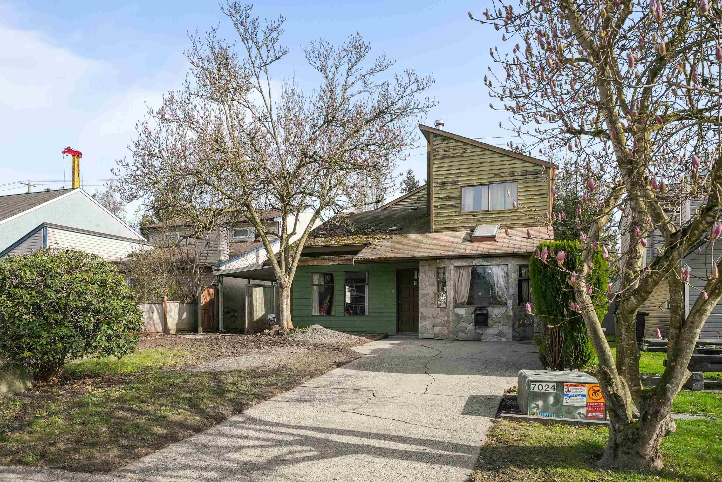 19449 62 AVENUE, Surrey BC V3S 5M8, R3103036, BC,