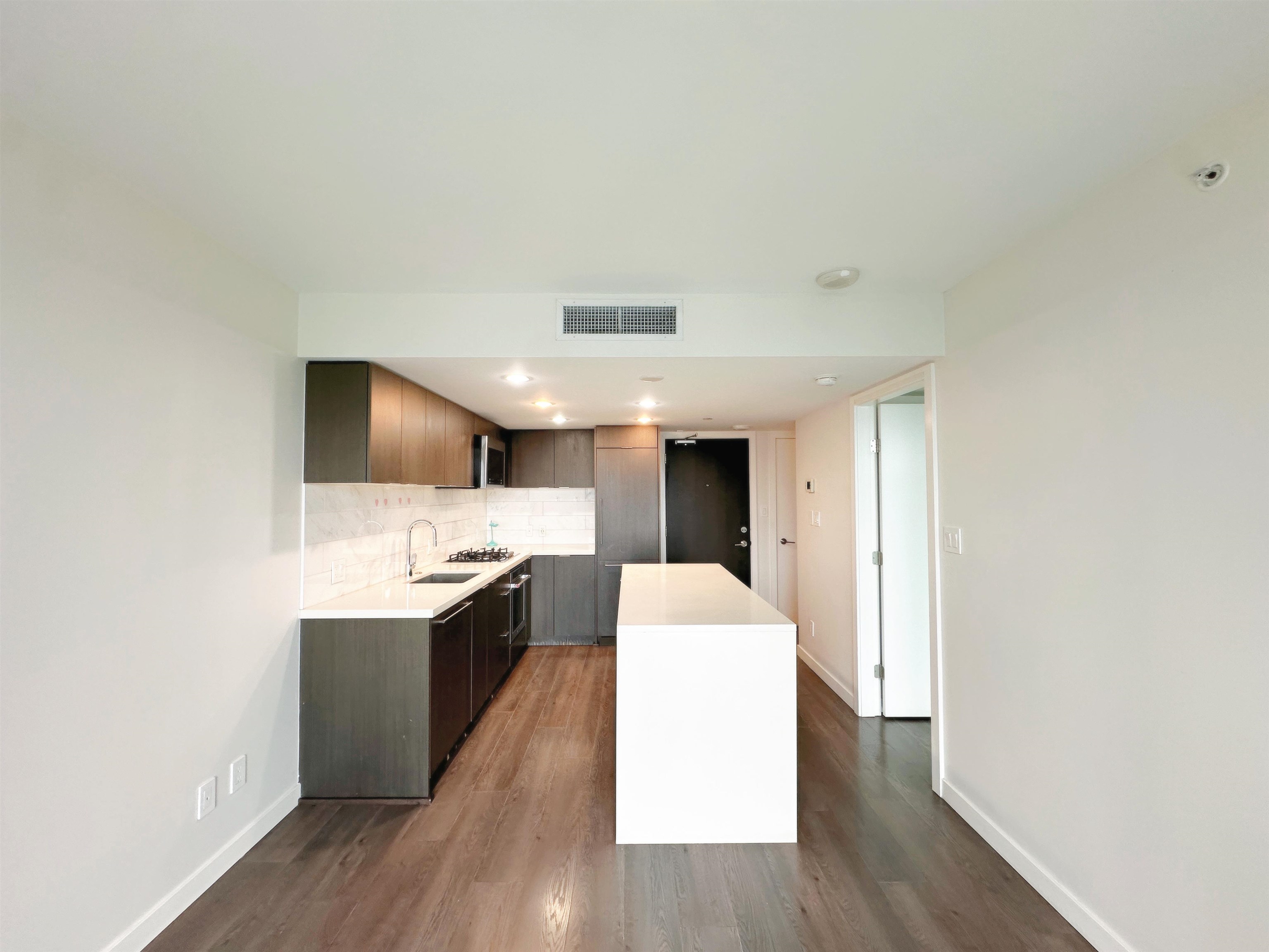 1907 8189 CAMBIE STREET, R3103040, BC,