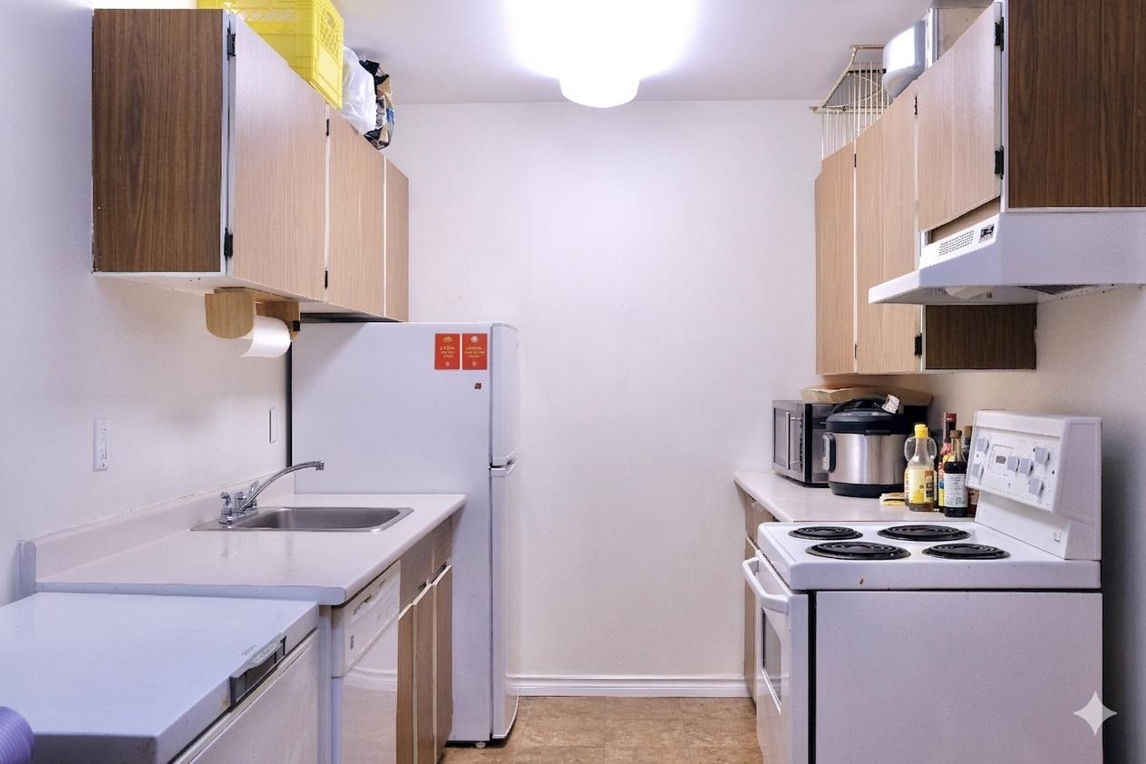 303 7260 LINDSAY ROAD, R3103084, BC,