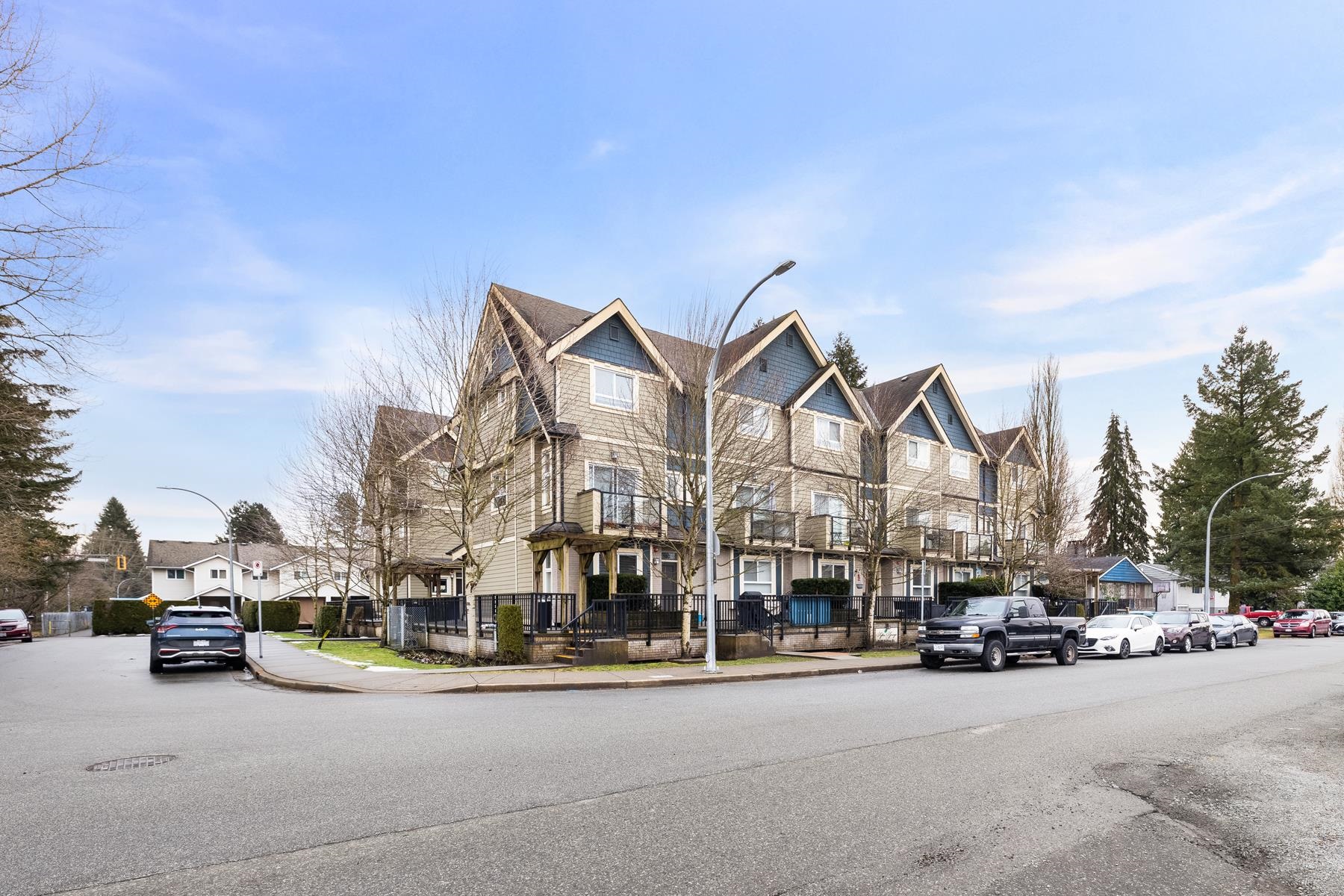 105 3488 SEFTON STREET, R3103097, BC,