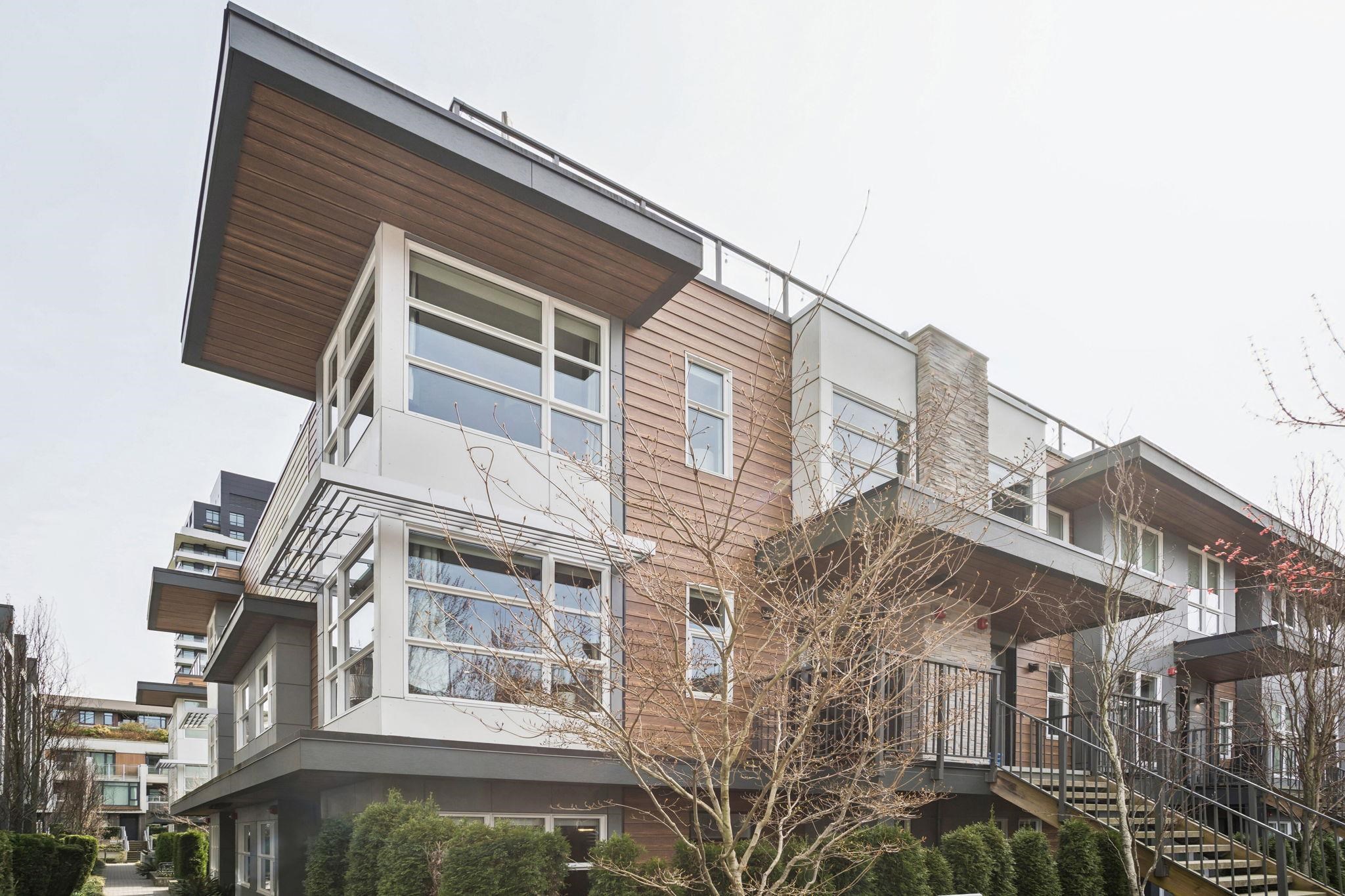 222 2060 CURLING ROAD, R3103163, BC,