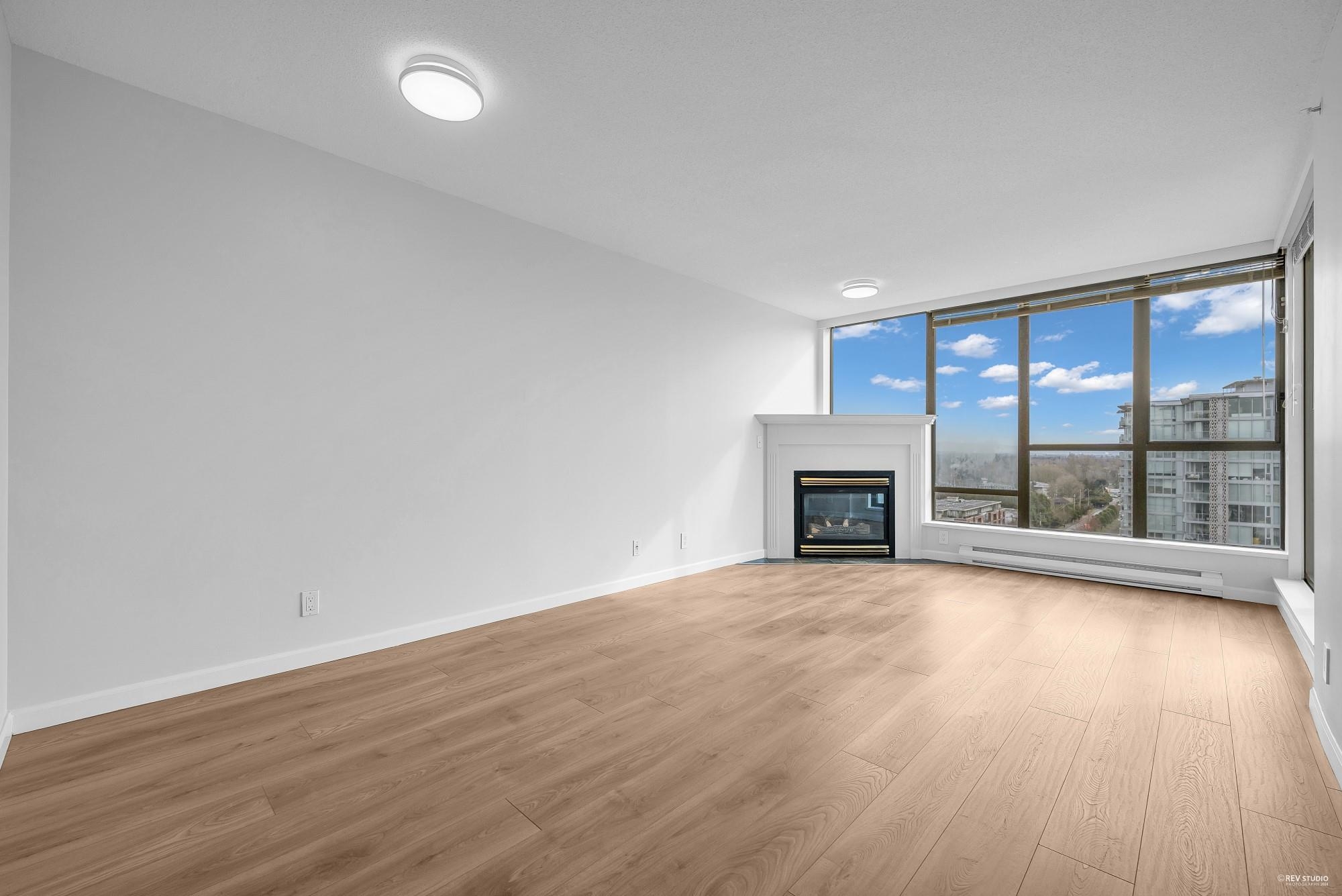 16xx 8180 GRANVILLE AVENUE, R3103399, BC,