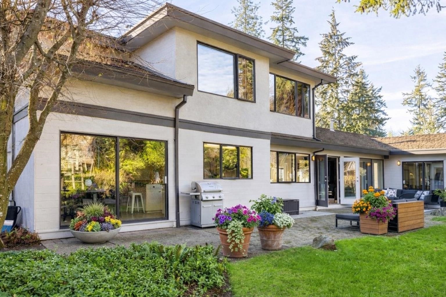 4198 SUNSET BOULEVARD, North Vancouver BC V7R 3Y9, R3103416, BC,