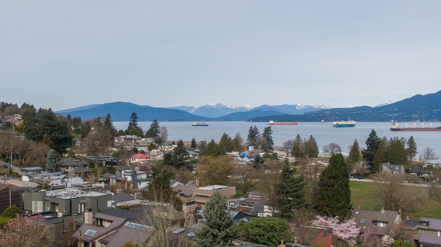 4418 W 2ND AVENUE, Vancouver BC V6R 1K5, R3103455, BC,