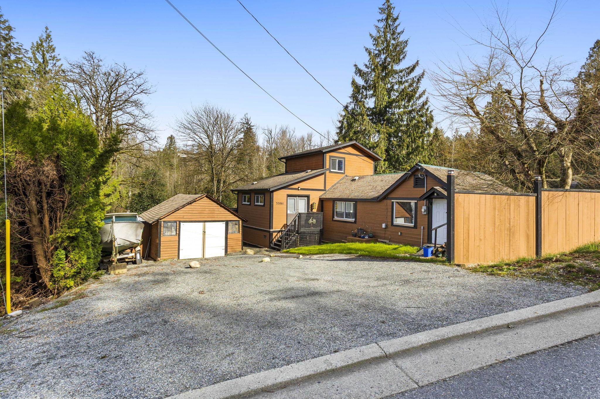 MLS® listing #R3103462 for sale located at 33861 PRENTIS AVENUE, Mission BC V2V 2J7