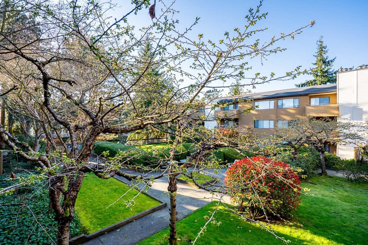 254 7293 MOFFATT ROAD, R3103568, BC,