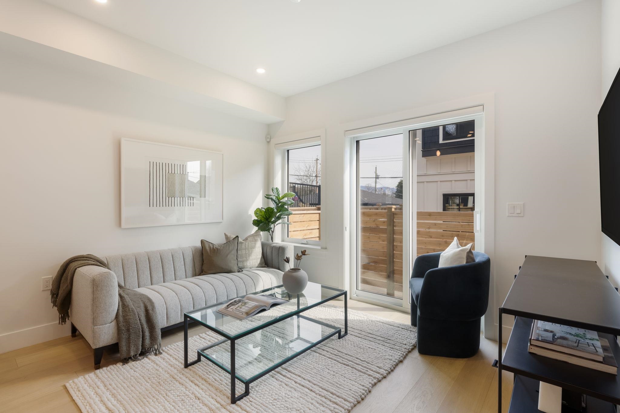 1 550 KASLO STREET, R3103628, BC,