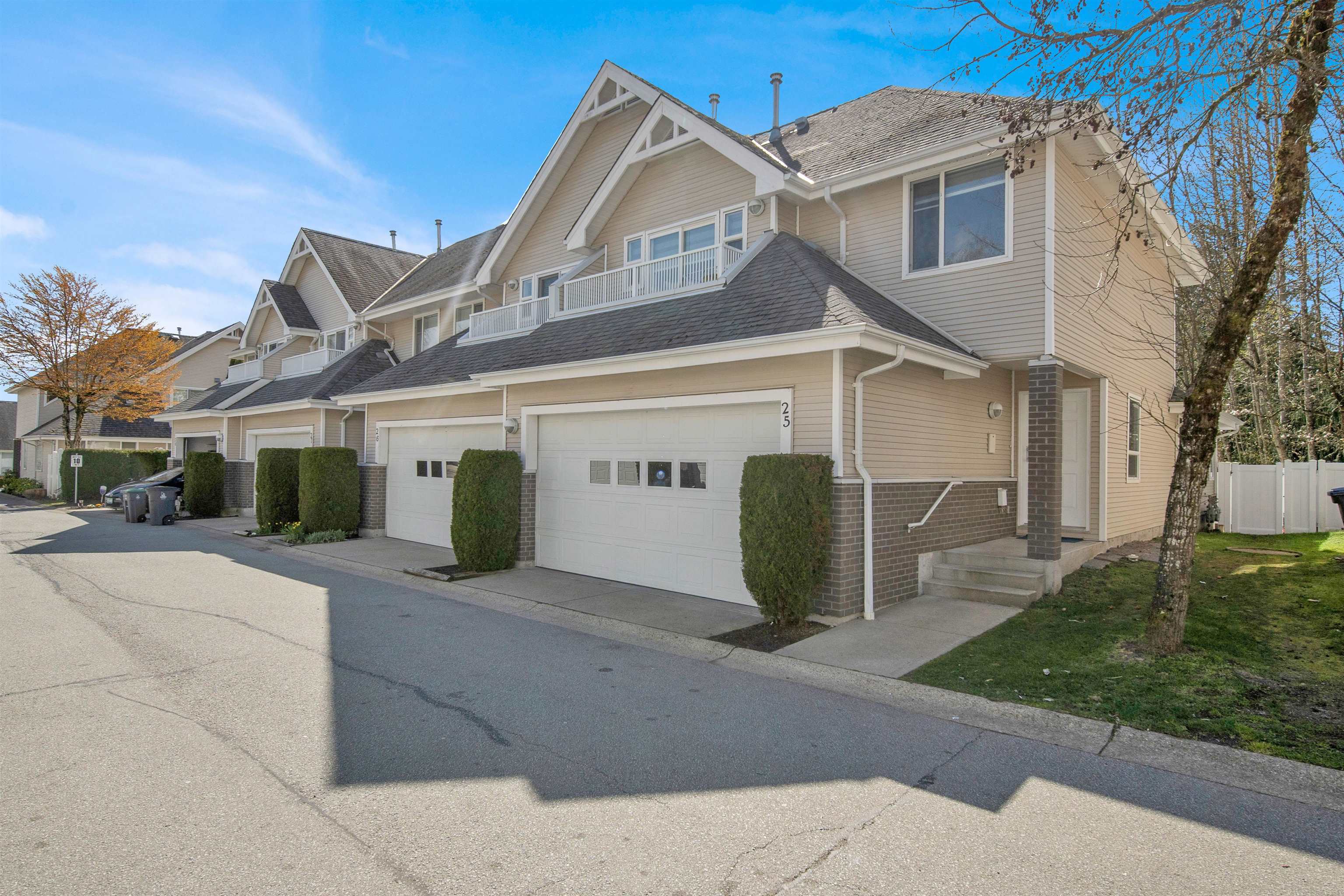 MLS® listing #R3103645 for sale located at 25 13918 58 AVENUE