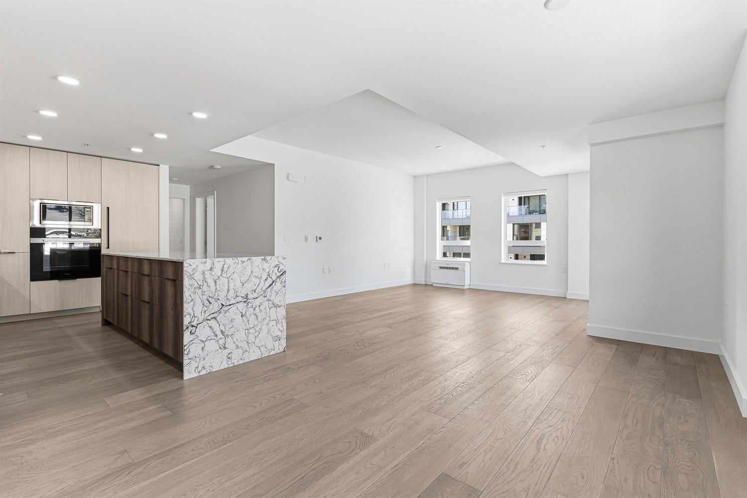 301 3590 39TH AVENUE, R3103650, BC,