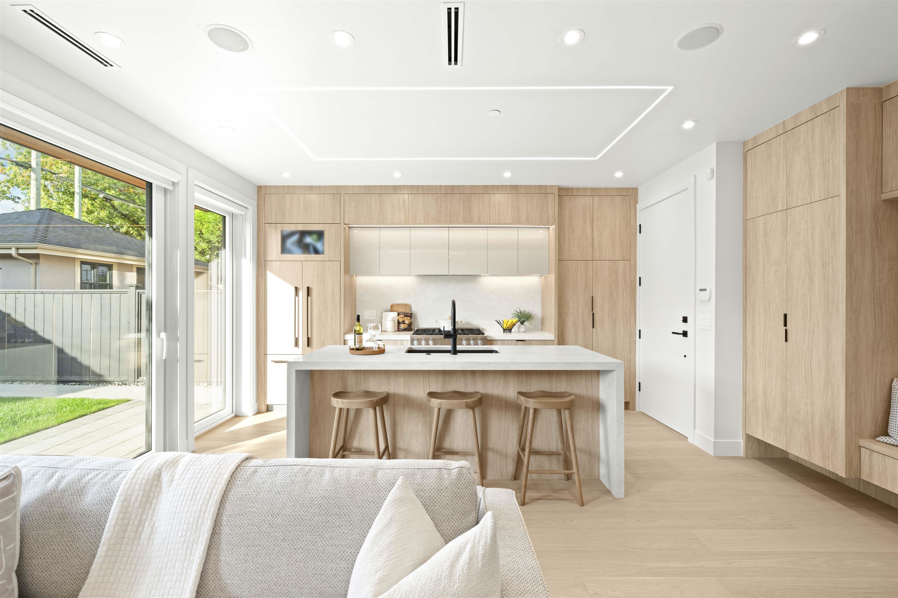 2 3466 W 22ND AVENUE, R3103663, BC,