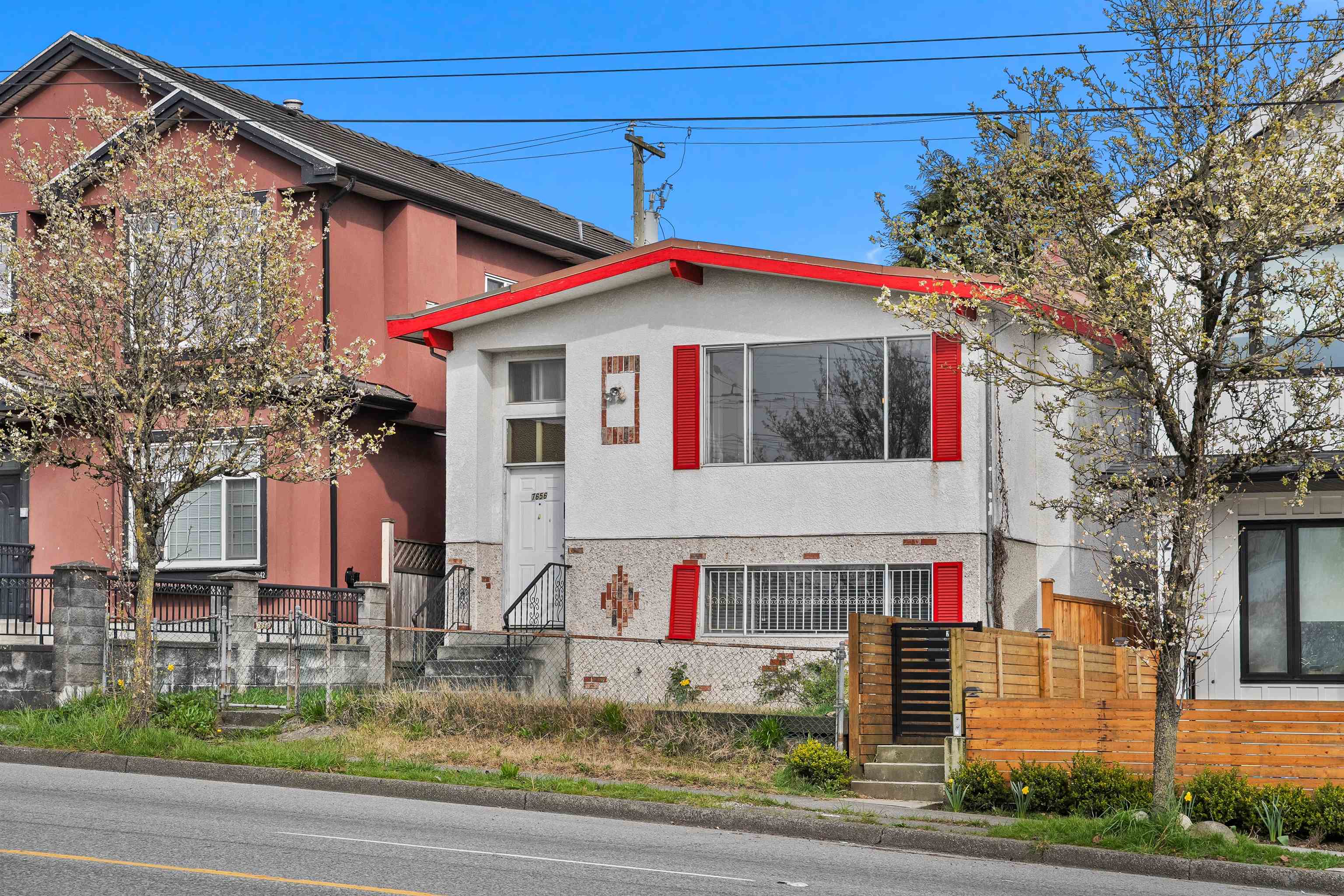 7656 MAIN STREET, Vancouver BC V5X 3K3, R3103855, BC,