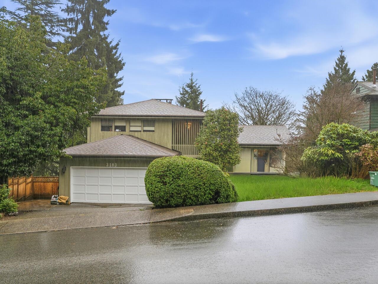 3183 BEACON DRIVE, Coquitlam BC V3C 3W7, R3103910, BC,