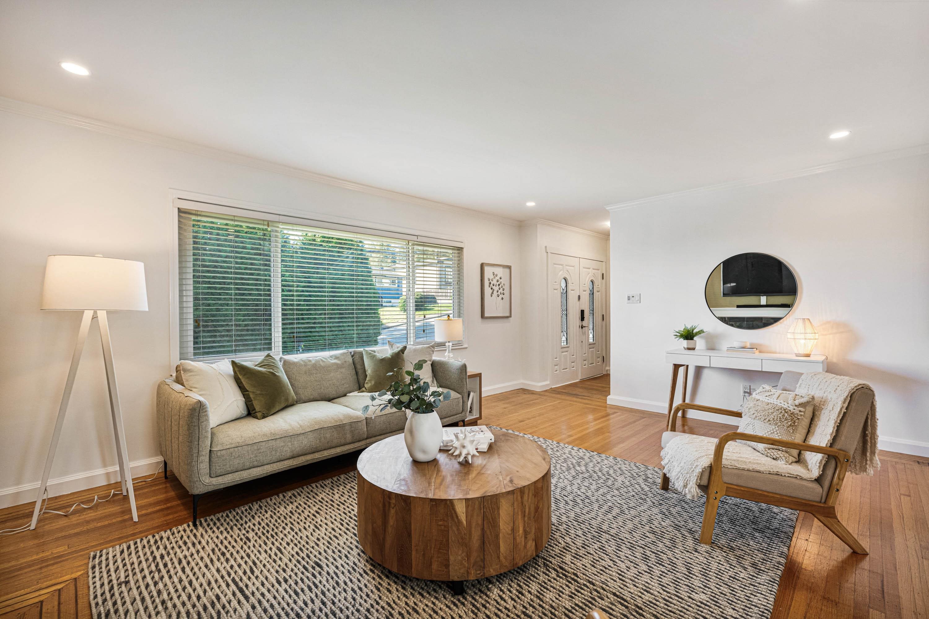 8326 ROYAL OAK AVENUE, Burnaby BC V5J 4L2, R3103943, BC,