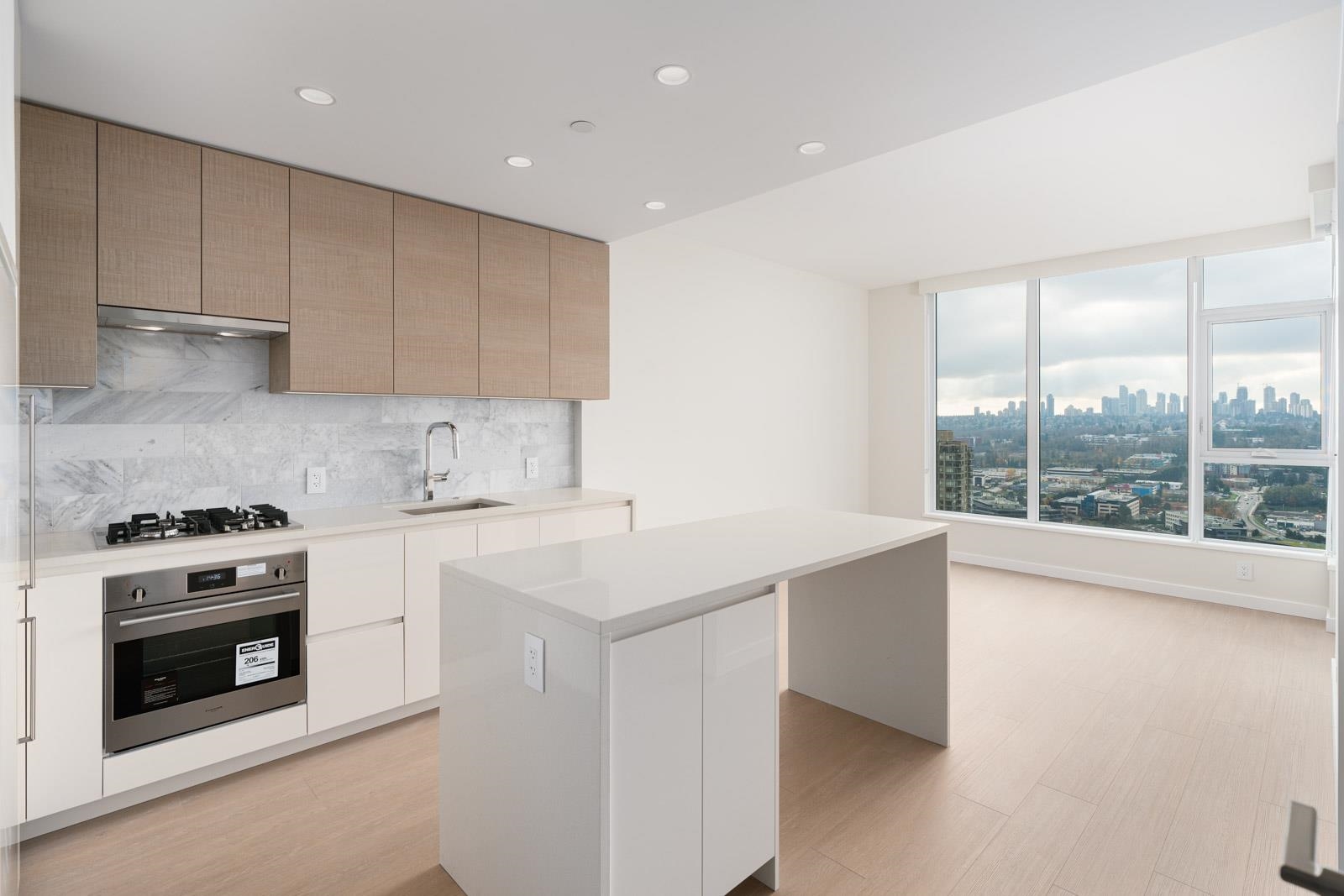 3201 4168 LOUGHEED HIGHWAY, R3103946, BC,