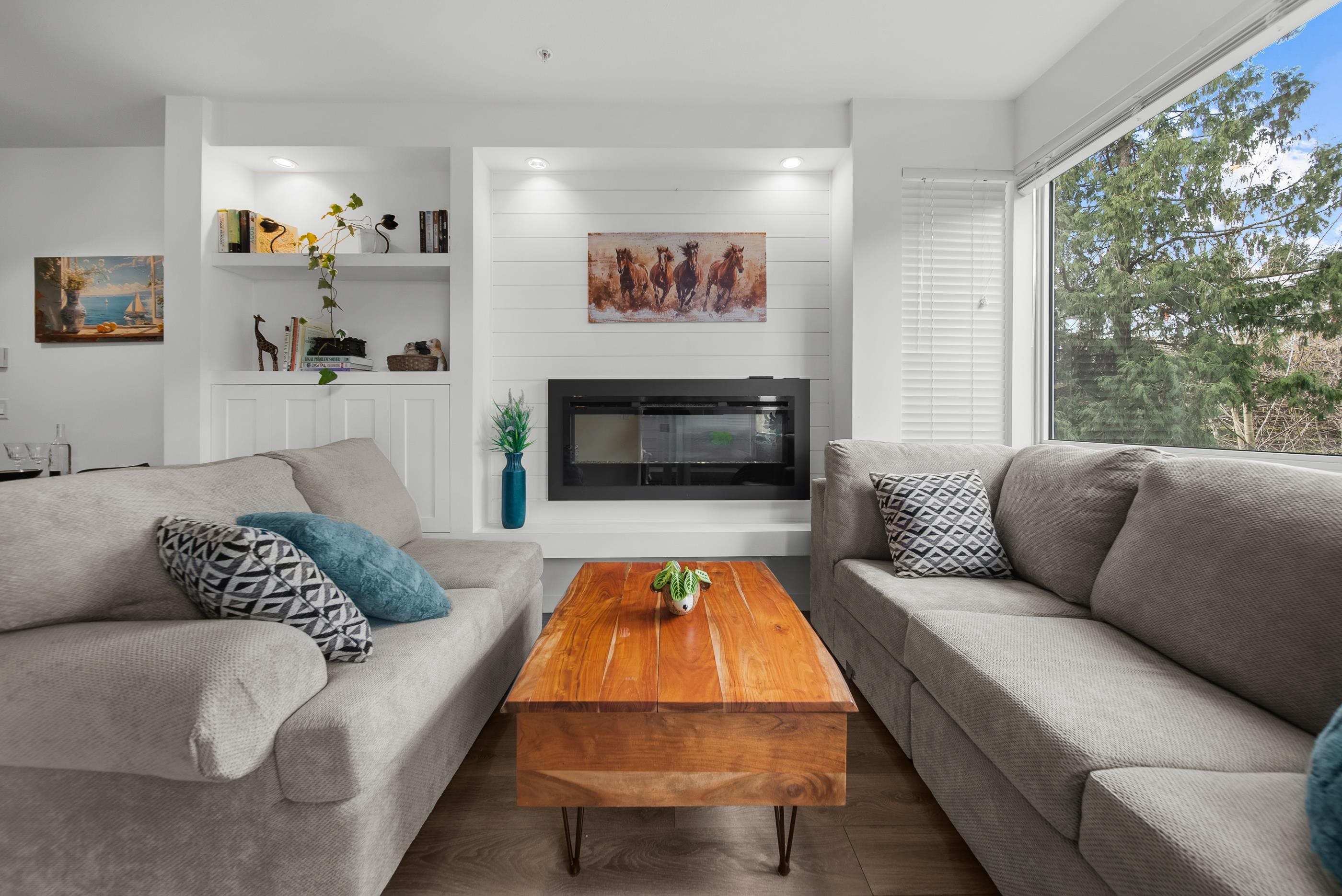 204 2238 WHATCOM ROAD, R3104086, BC,