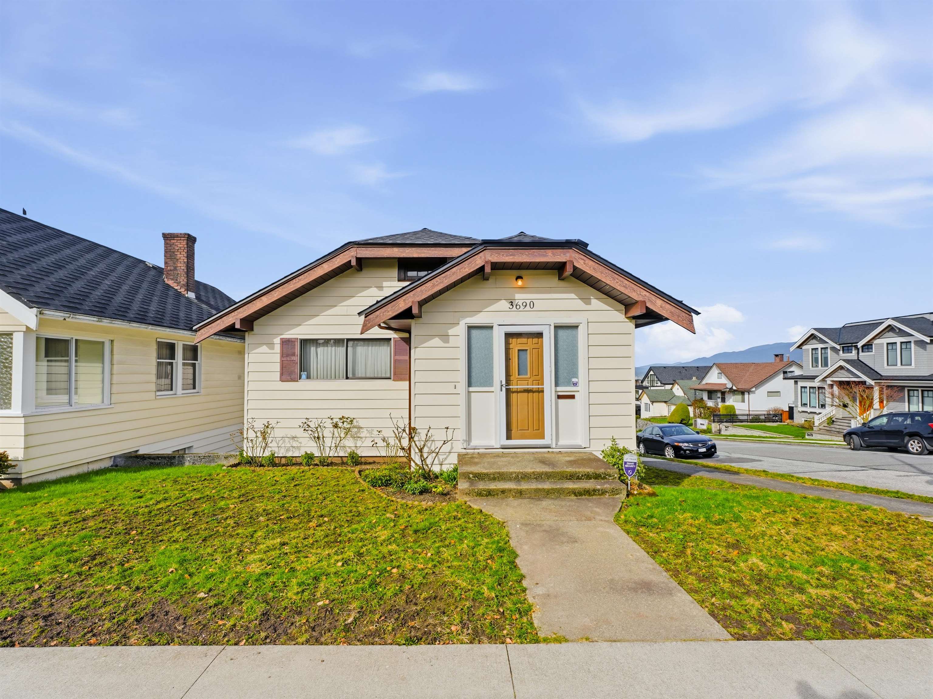 3690 DUNDAS STREET, Vancouver BC V5K 1S4, R3104123, BC,