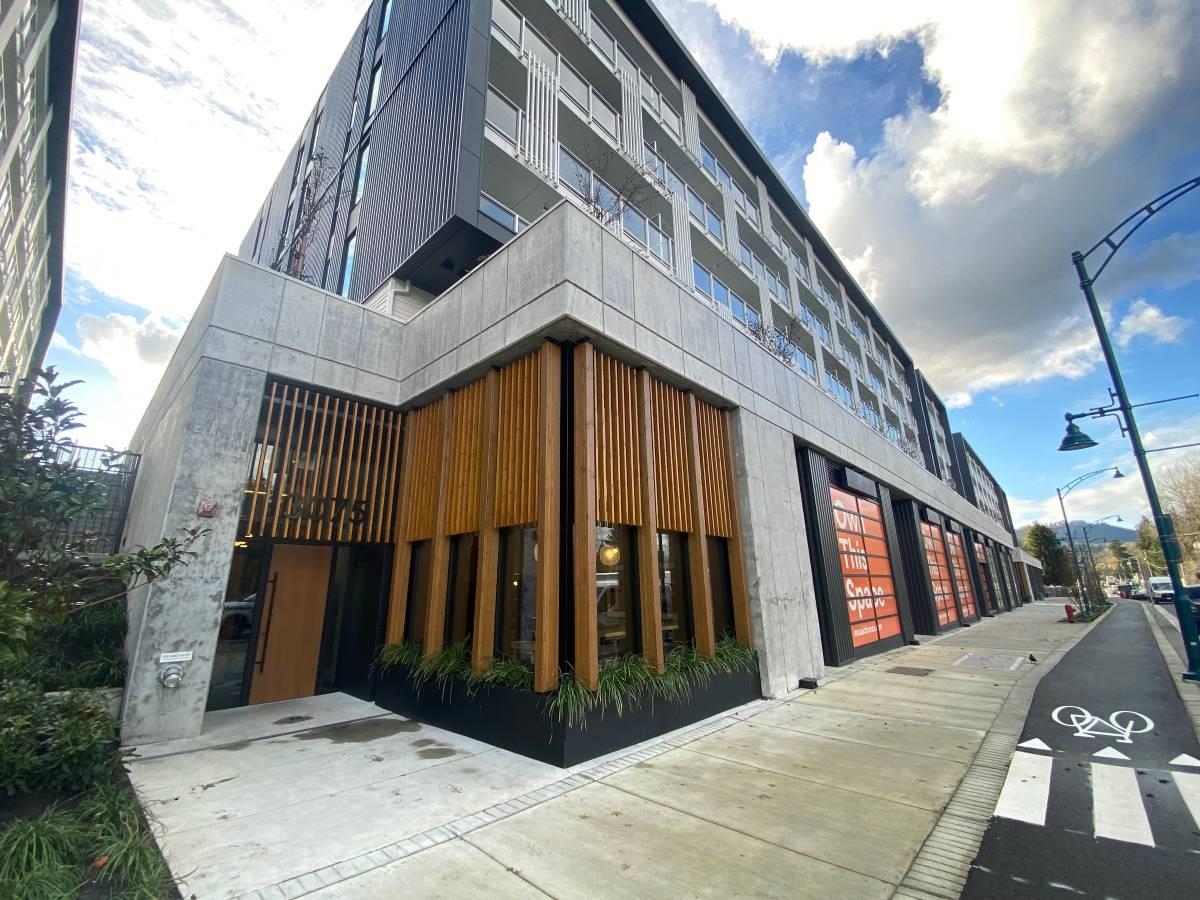 MLS® listing #R3104445 for sale located at 3075 MURRAY STREET, Port Moody BC V3H 0N9