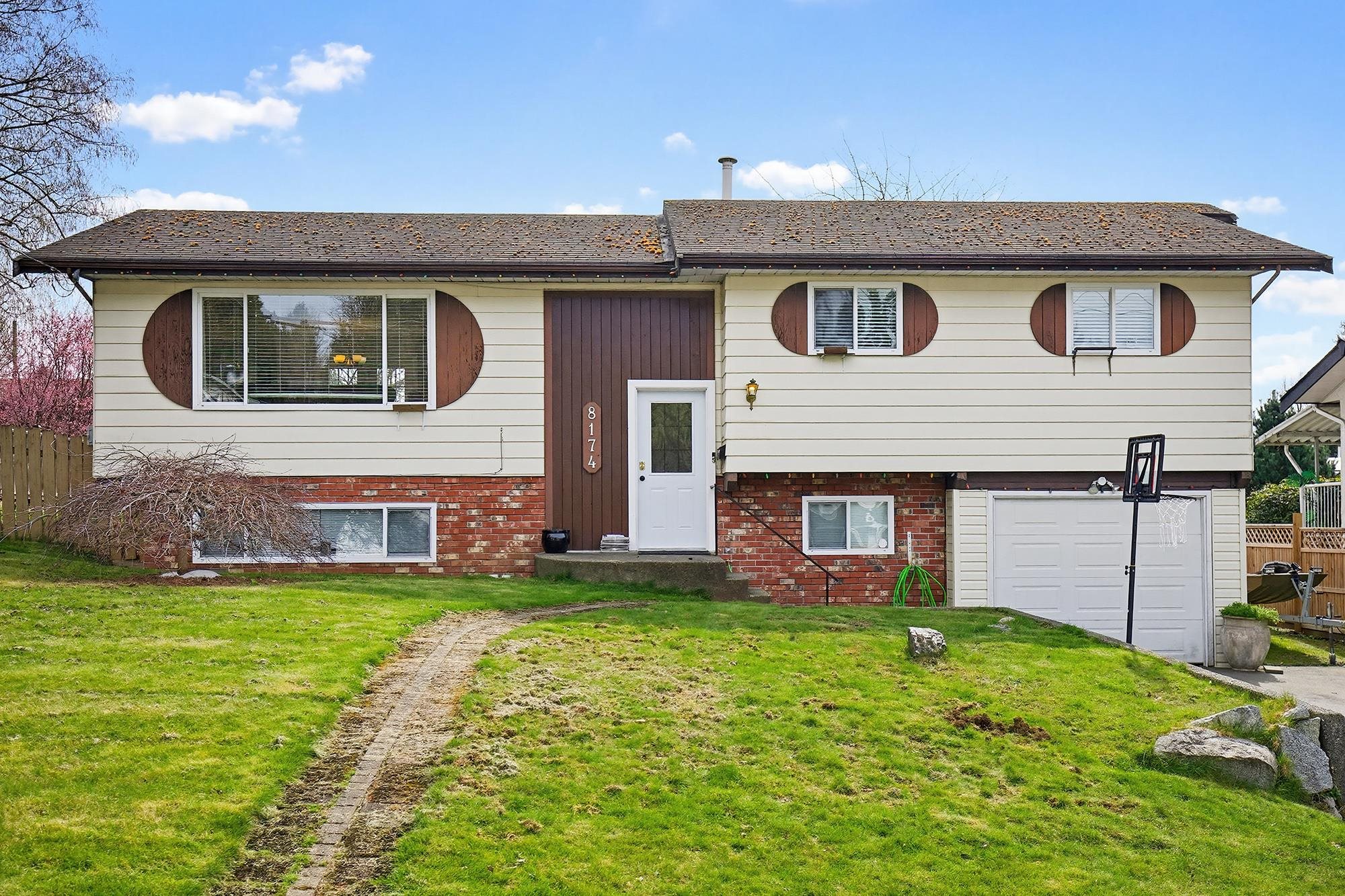 8174 WAXBERRY CRESCENT, Mission BC V2V 5S5, R3104662, BC,