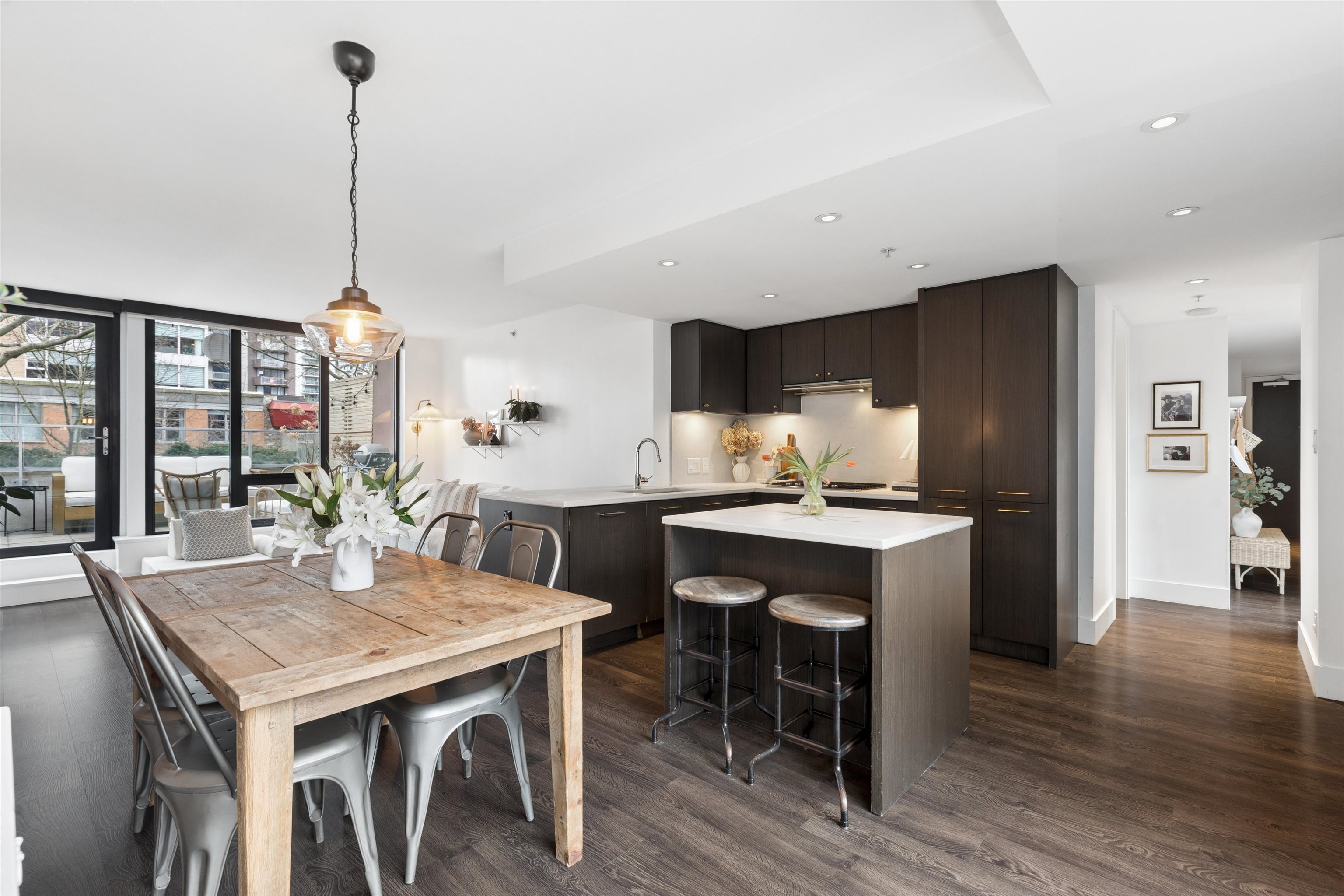 303 150 15TH STREET, R3104755, BC,