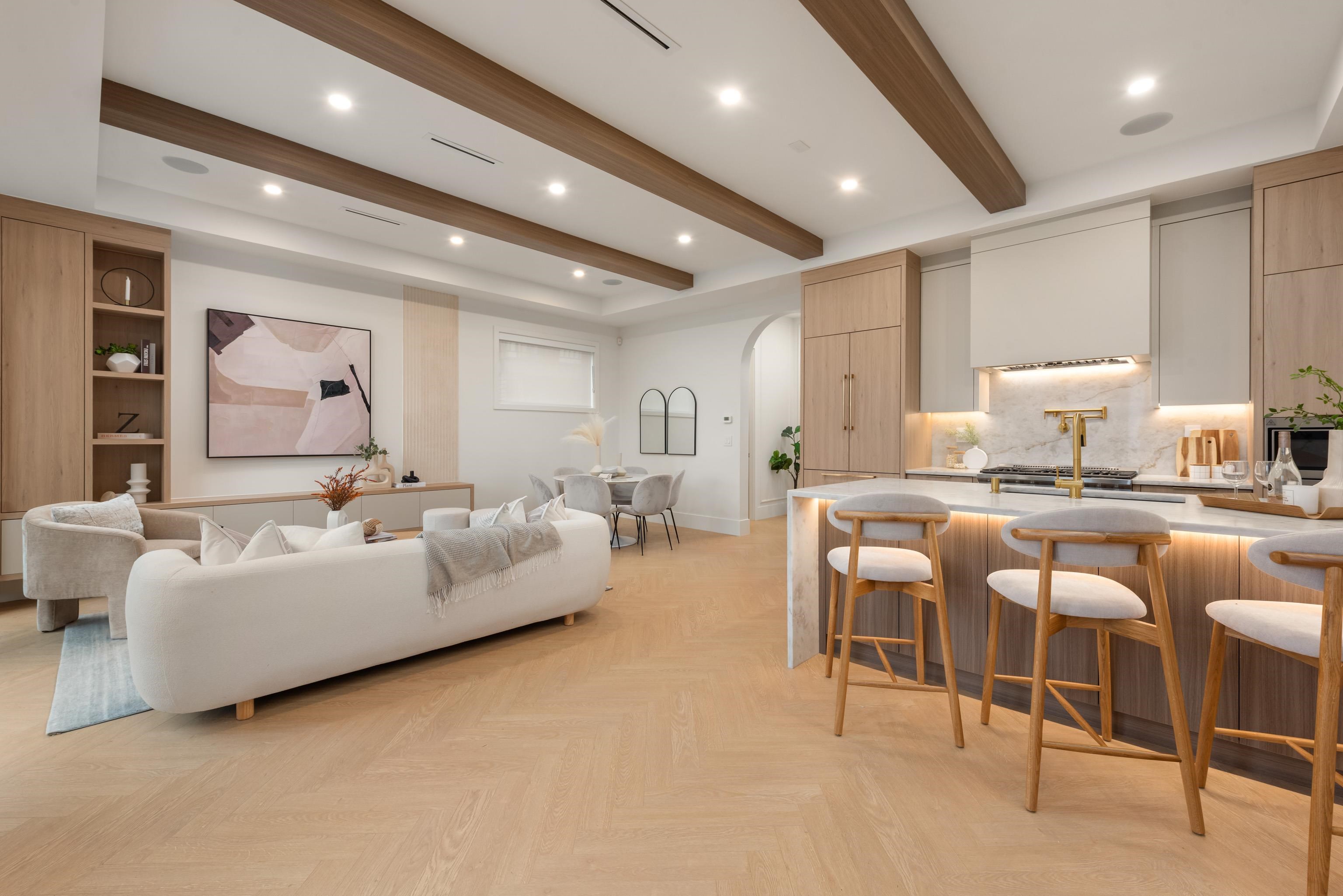 1 3391 VICTORIA DRIVE, R3104774, BC,