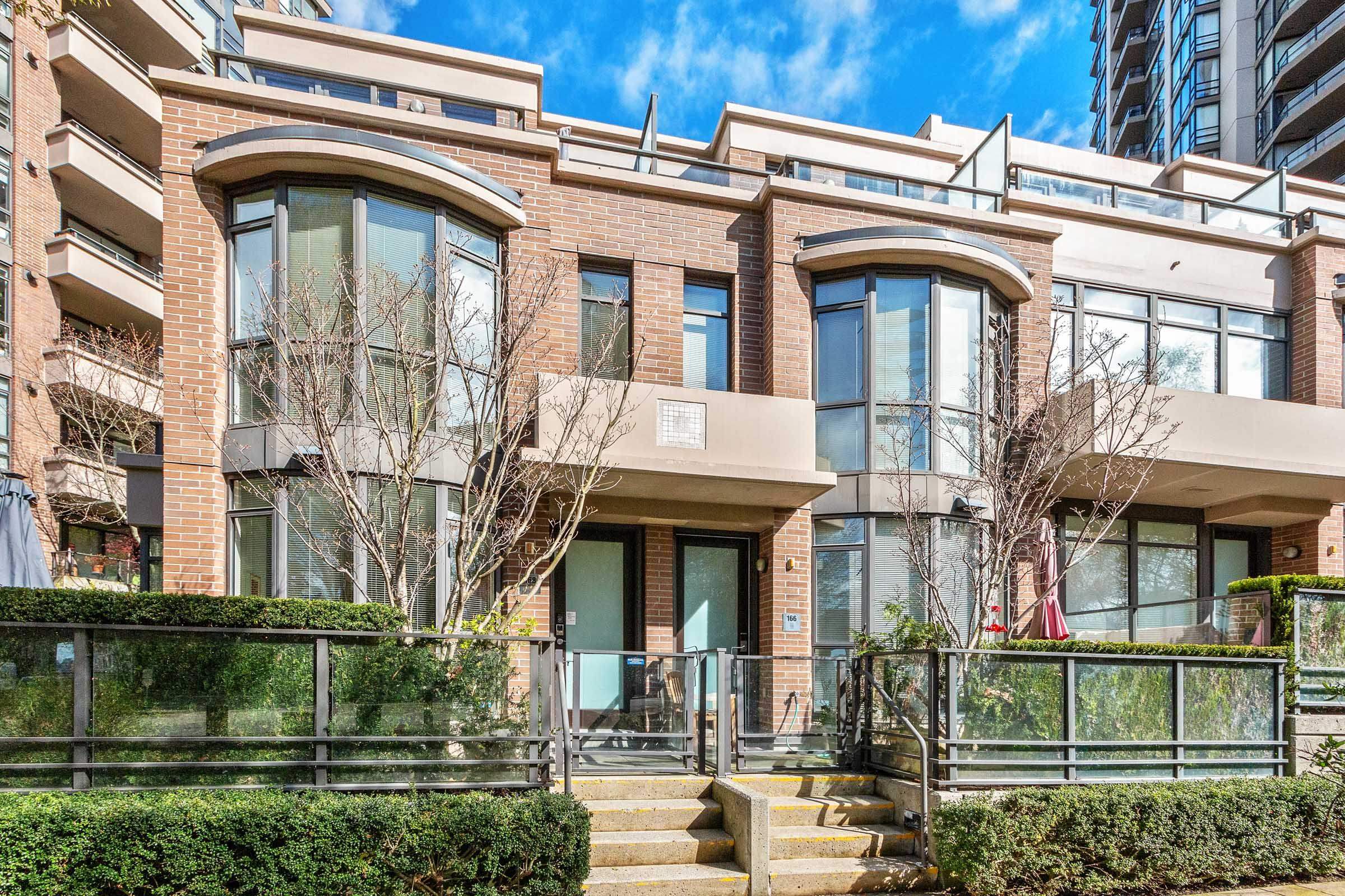 168 W 1ST STREET, North Vancouver BC V7M 1A9, R3104781, BC,