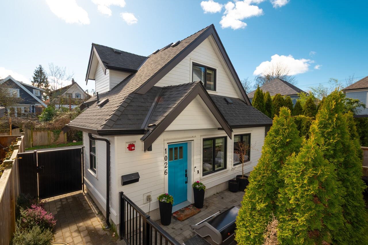 1026 E 13TH AVENUE, Vancouver BC V5T 2L8, R3104798, BC,