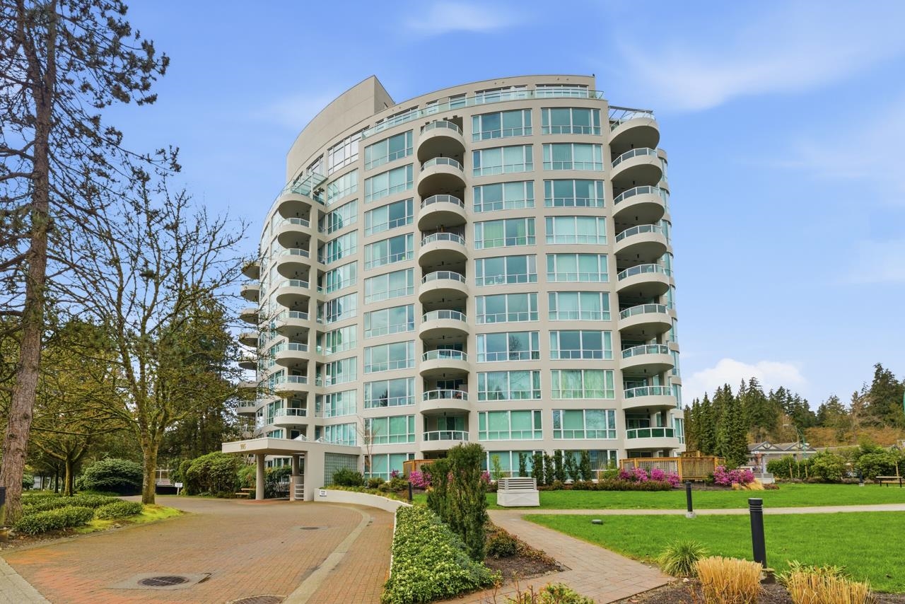 1004 995 ROCHE POINT DRIVE, R3104932, BC,