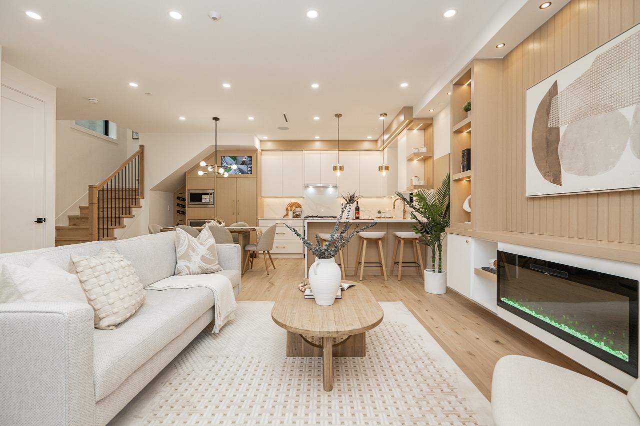 1 150 51ST AVENUE, R3104984, BC,