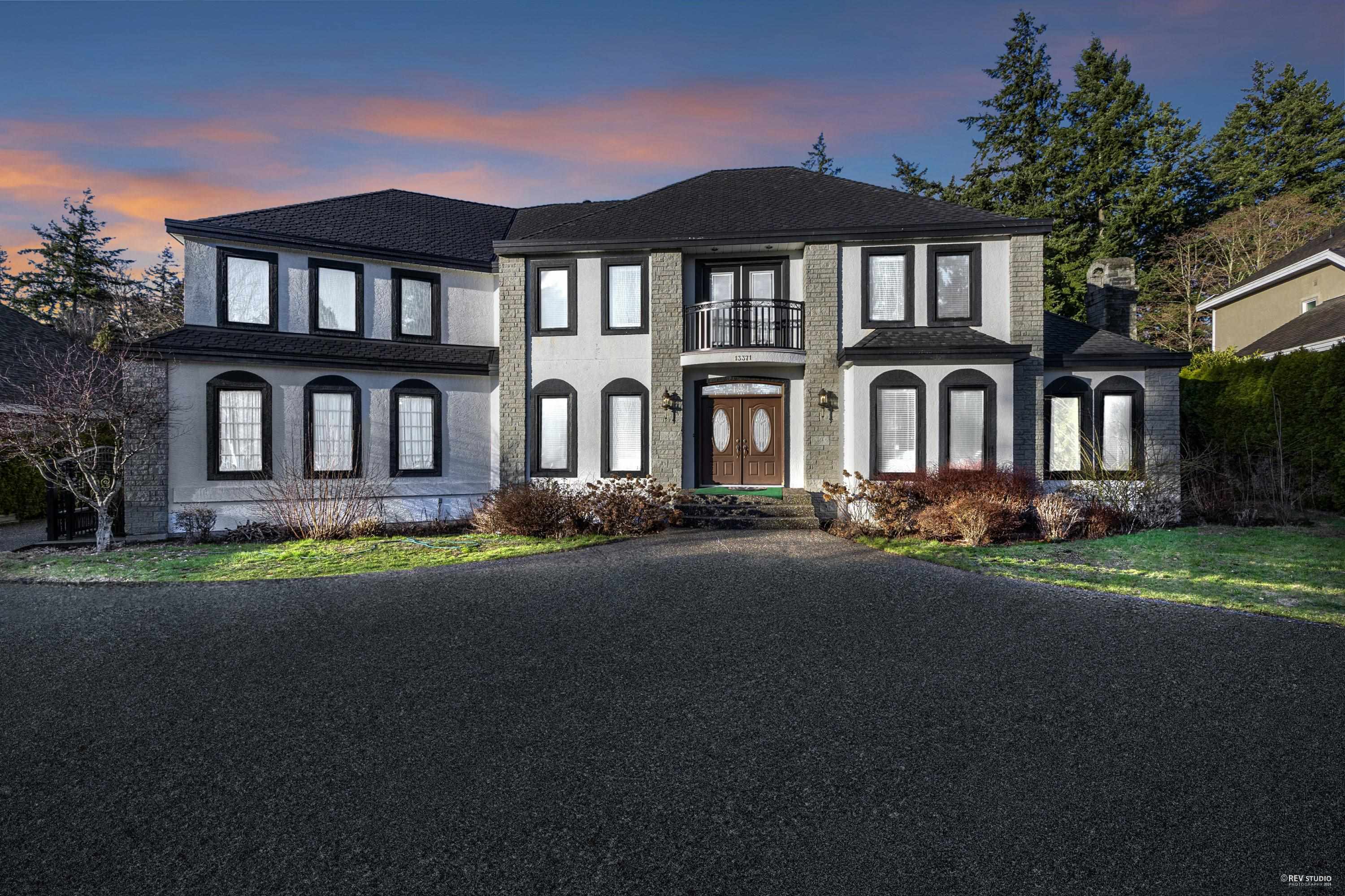 13371 21A AVENUE, Surrey BC V4A 9N1, R3105197, BC,