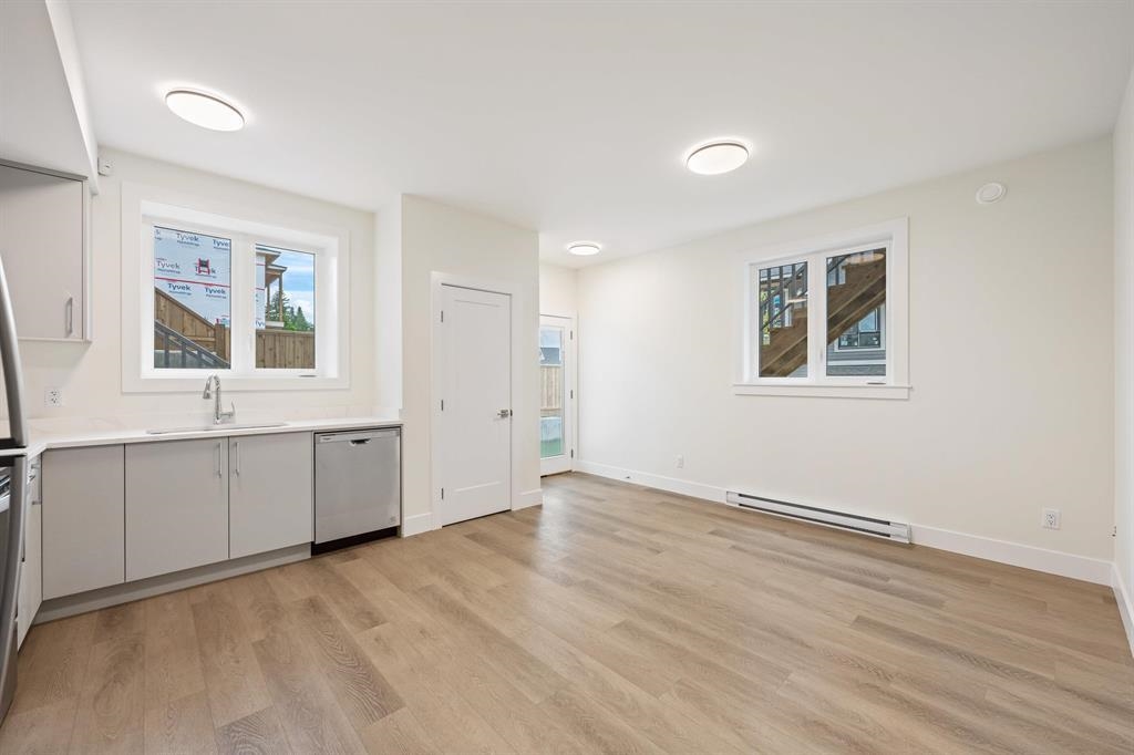 Lower-3556 MONSON CRESCENT, Coquitlam BC V3B 0S2, R3105200, BC,