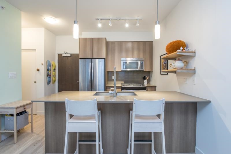 417 7058 14TH AVENUE, R3105390, BC,