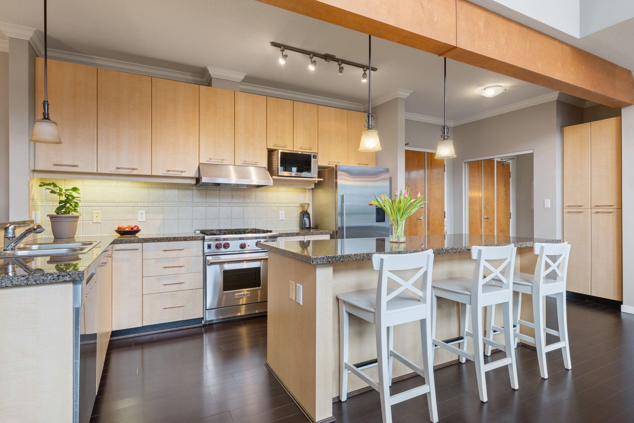 514 560 RAVEN WOODS DRIVE, R3105419, BC,