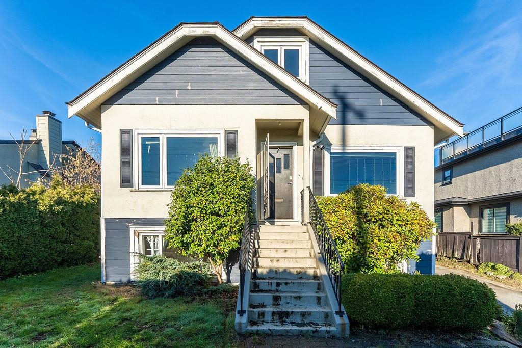 231 E EIGHTH AVENUE, New Westminster BC V3L 4K3, R3105421, BC,