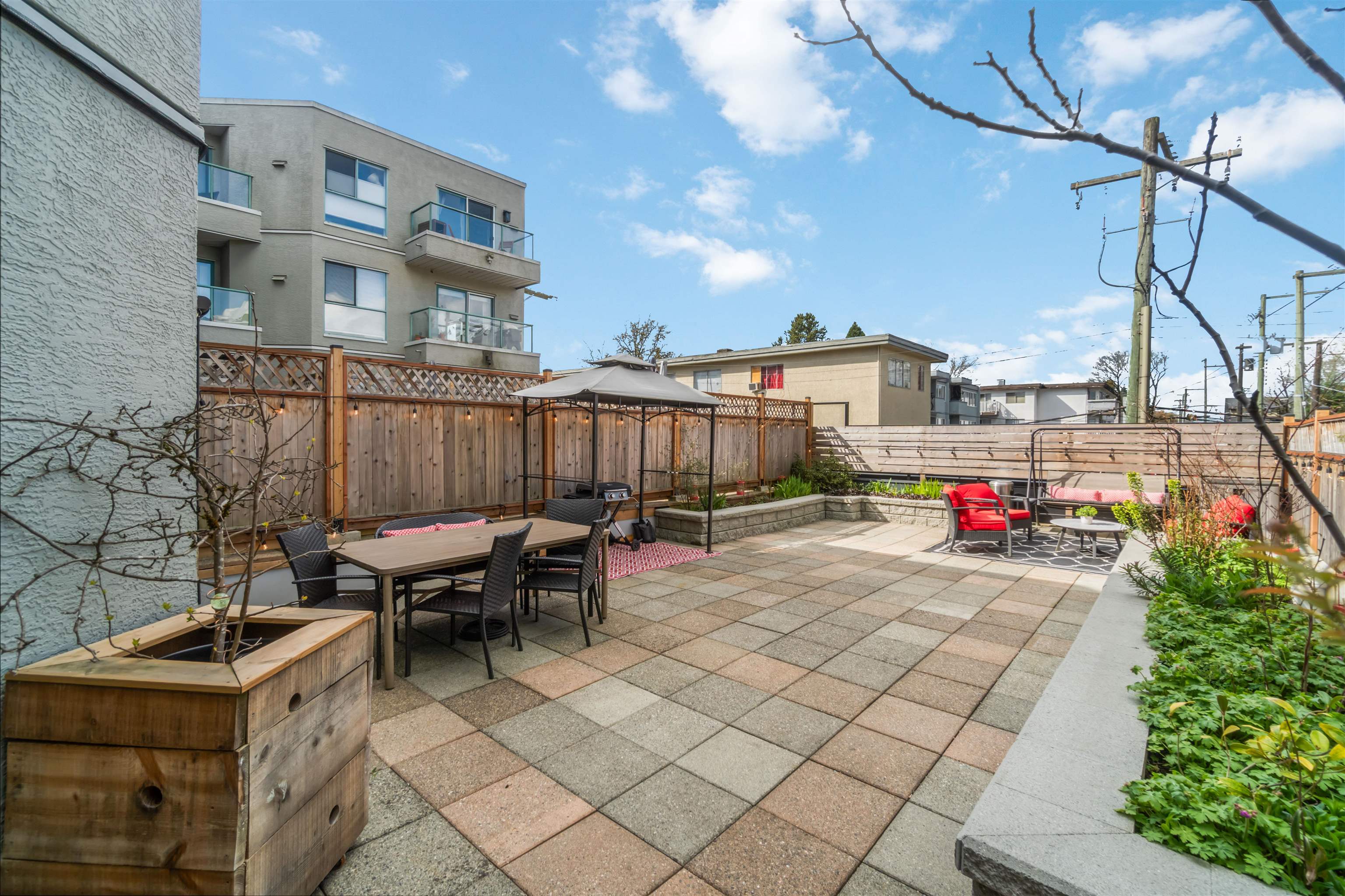 110 189 16TH AVENUE, R3105432, BC,