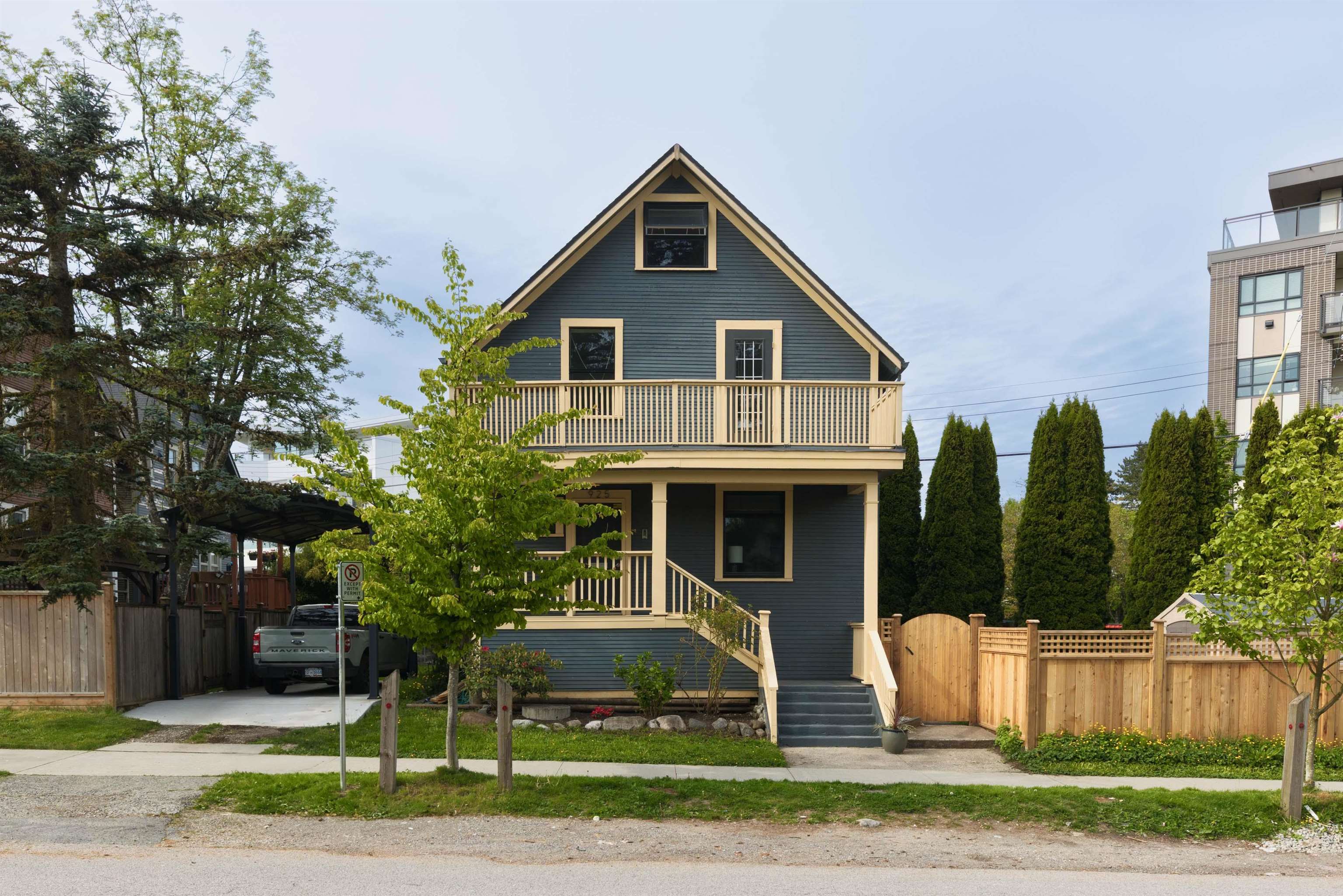 925 E 19TH AVENUE, Vancouver BC V5V 1K8, R3105554, BC,