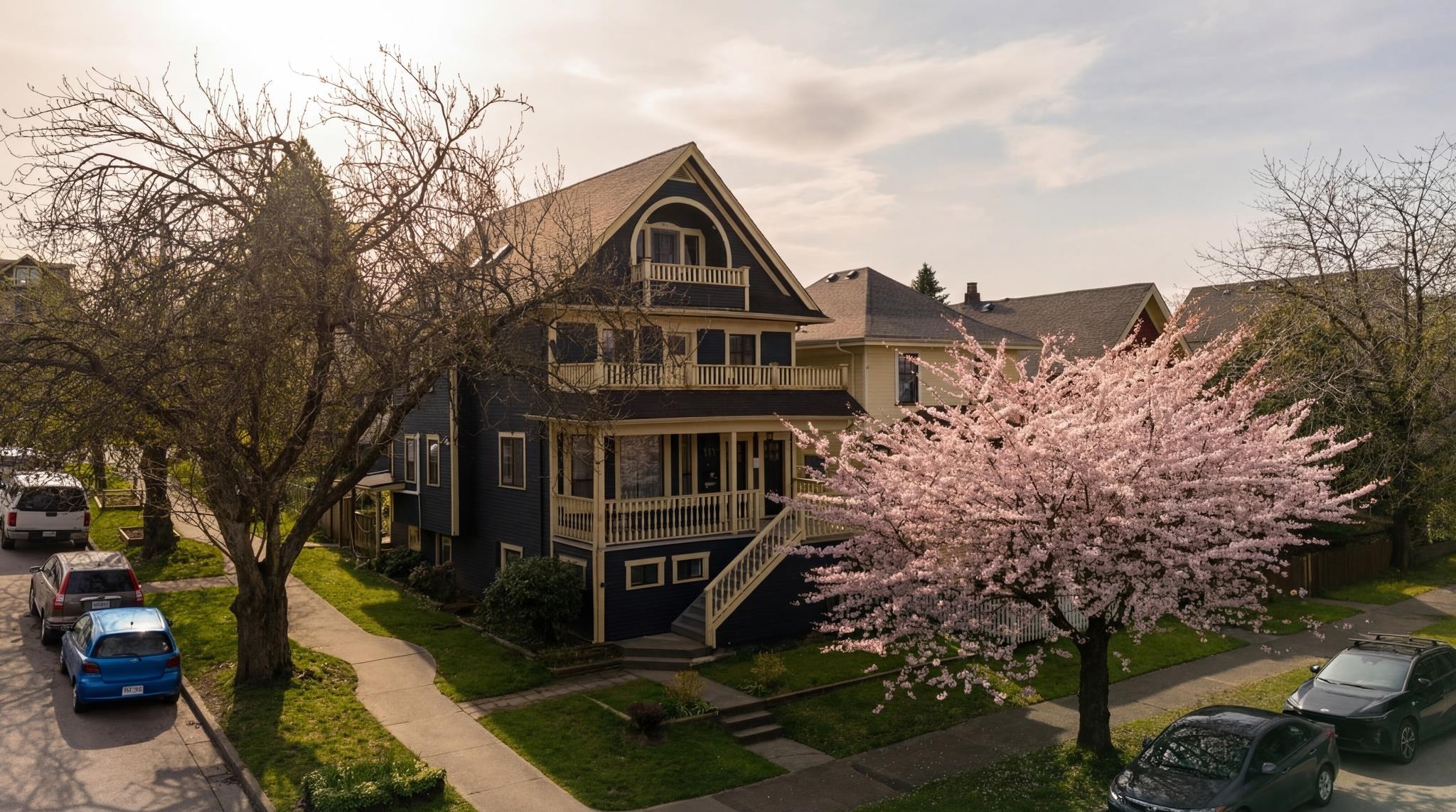 796 E 13TH AVENUE, Vancouver BC V5T 2L3, R3105619, BC,