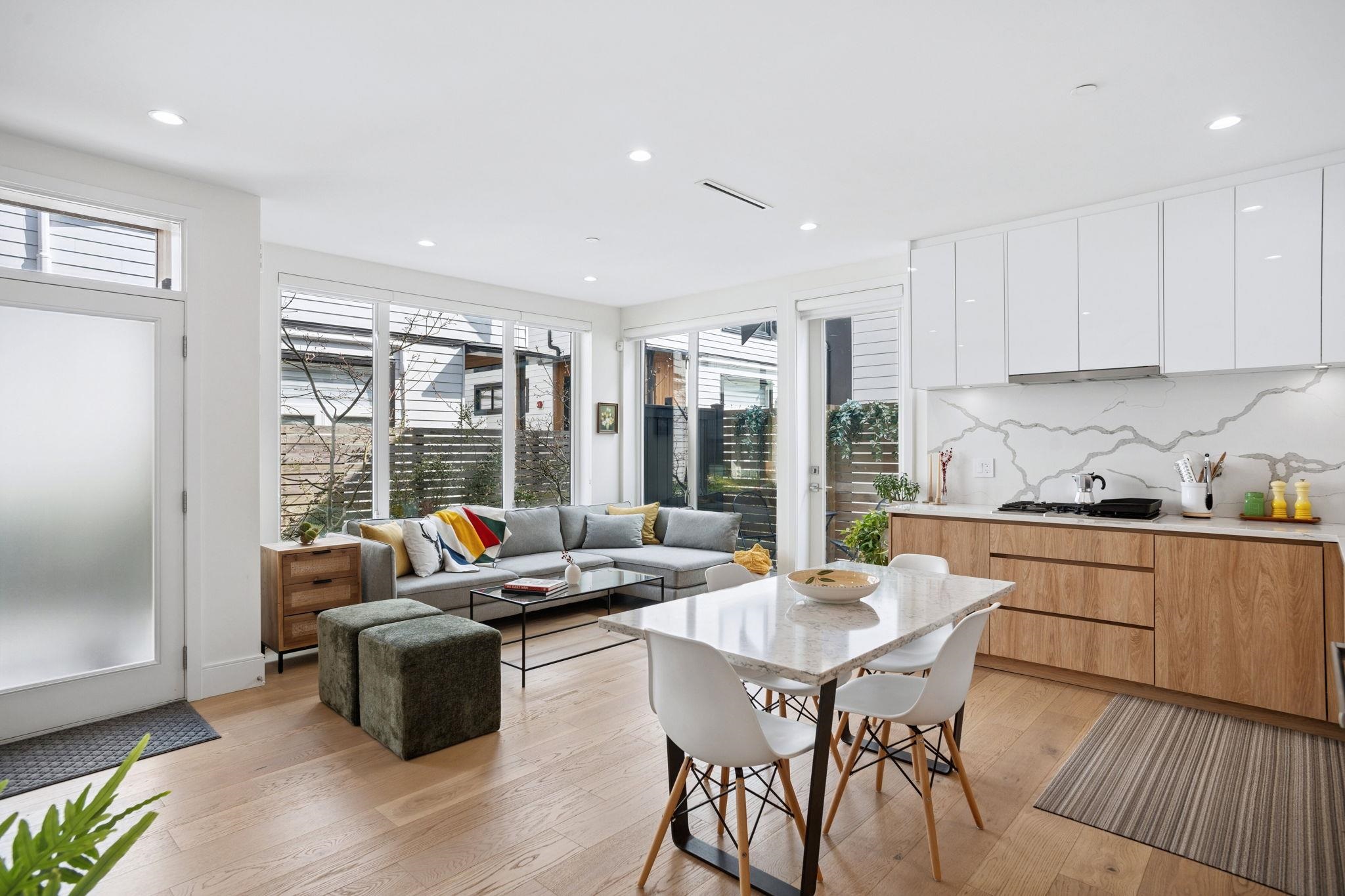 4419 WELWYN STREET, Vancouver BC V5N 3Z3, R3105766, BC,