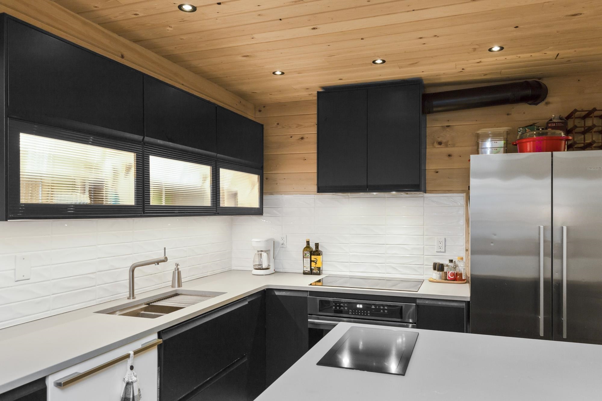 113 33165 2 AVENUE, R3106017, BC,