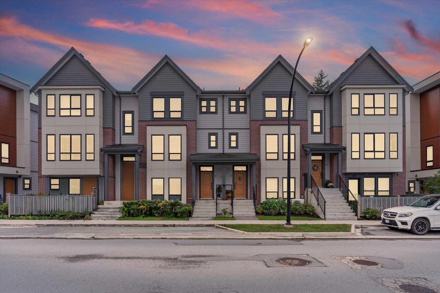 10 45500 CAMPUS DRIVE, R3106052, BC,