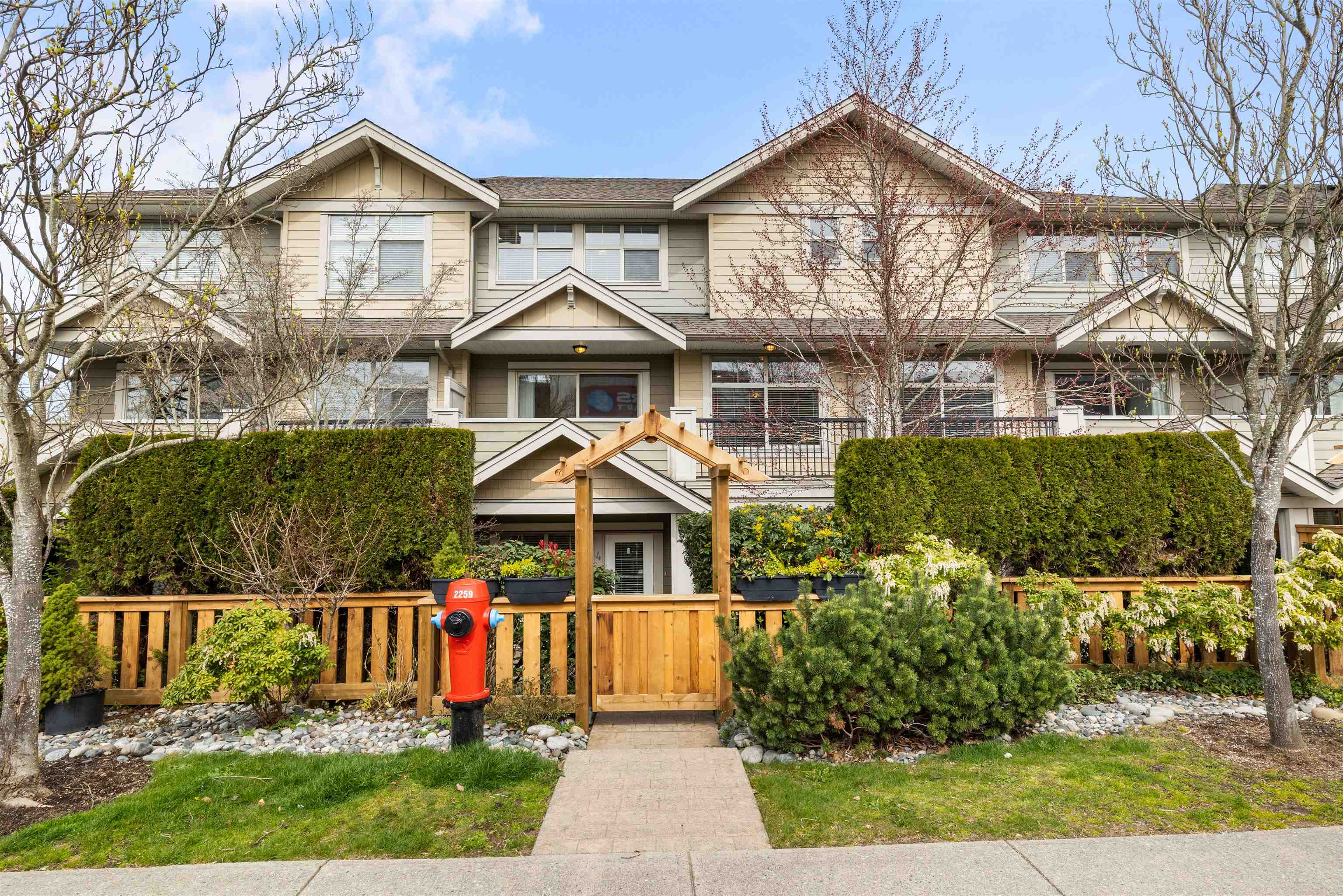 4 22225 50 AVENUE, R3106168, BC,