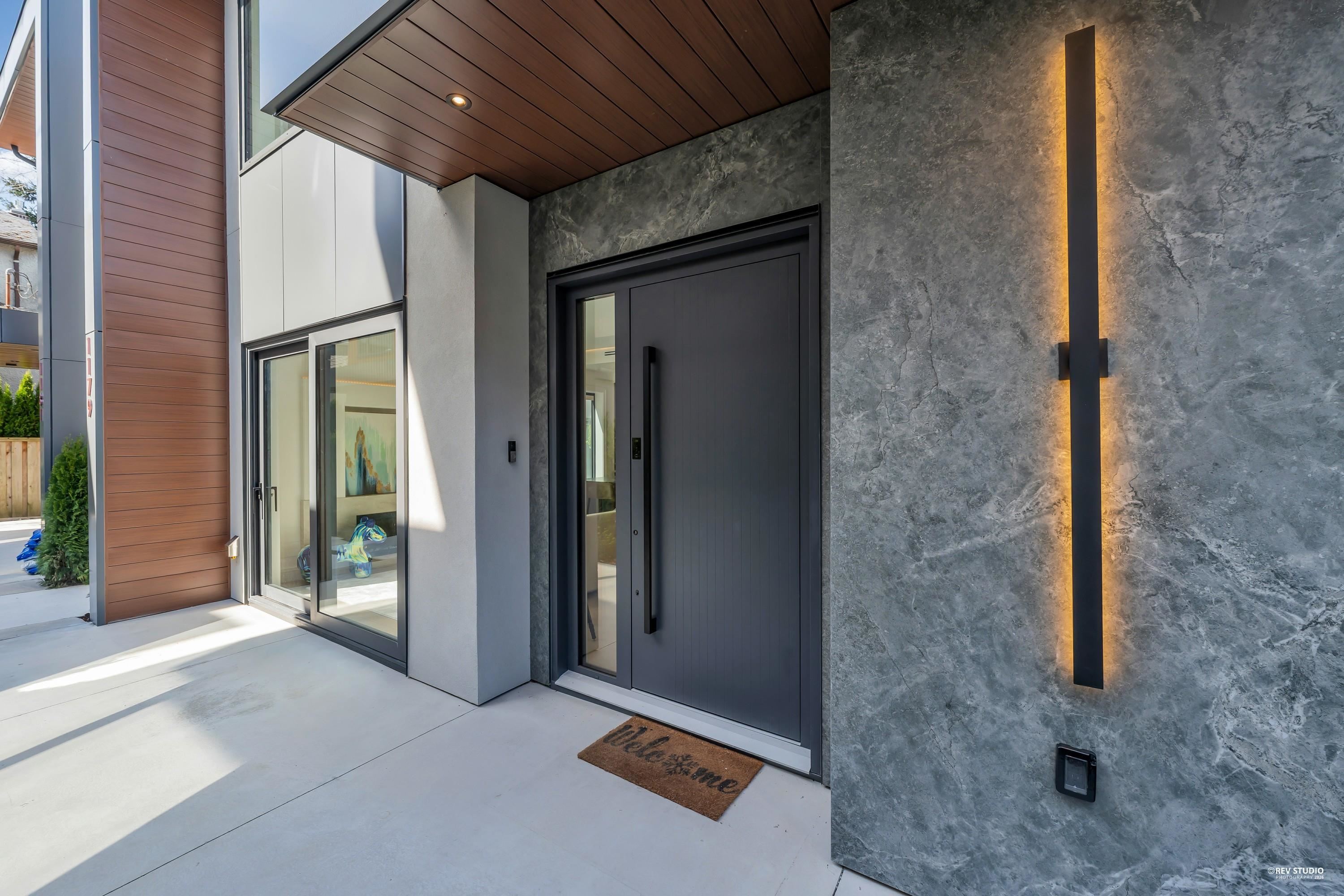 1181 W 33RD AVENUE, Vancouver BC V6M 1A2, R3106253, BC,